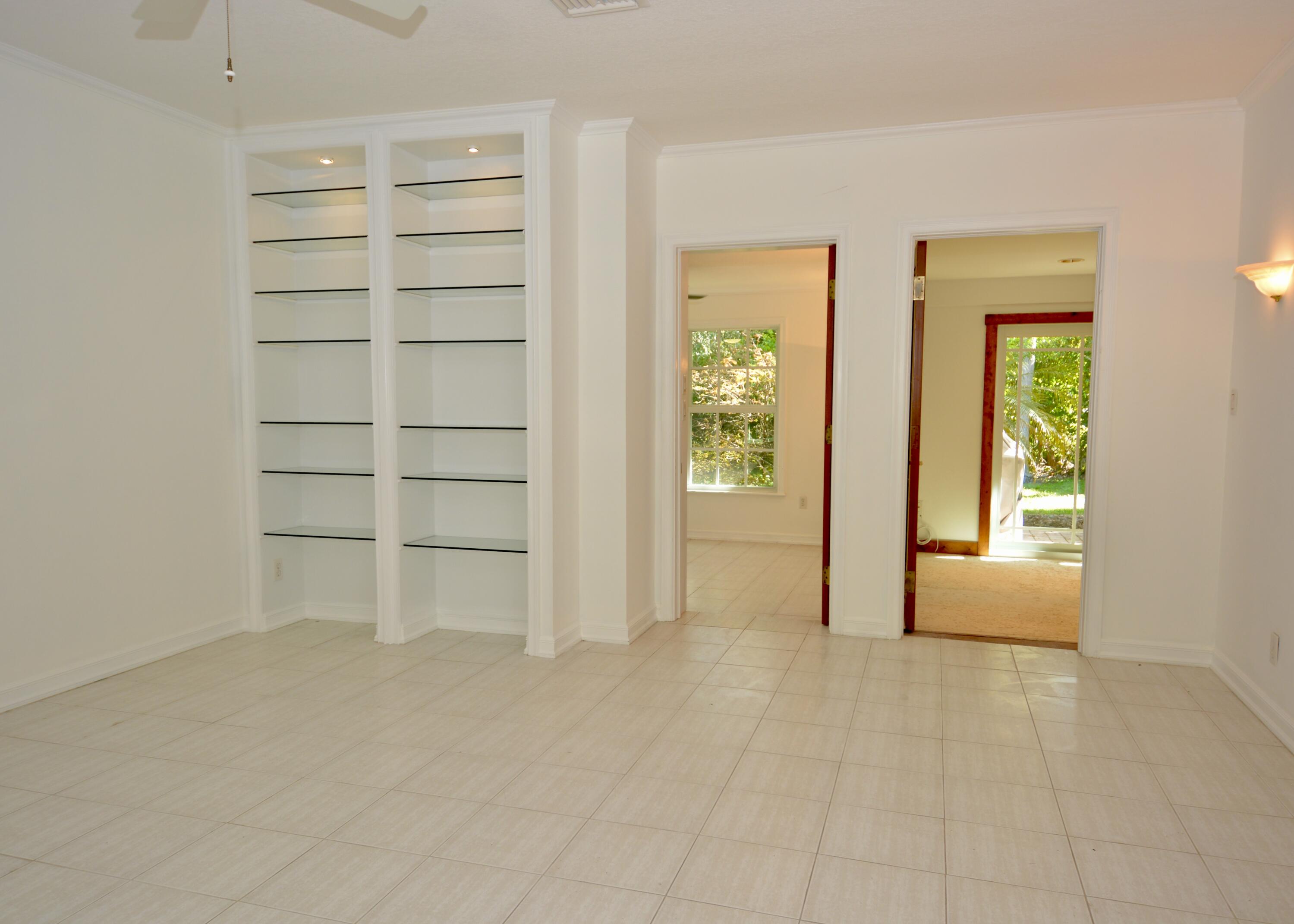 2584 Avenue Au Soleil