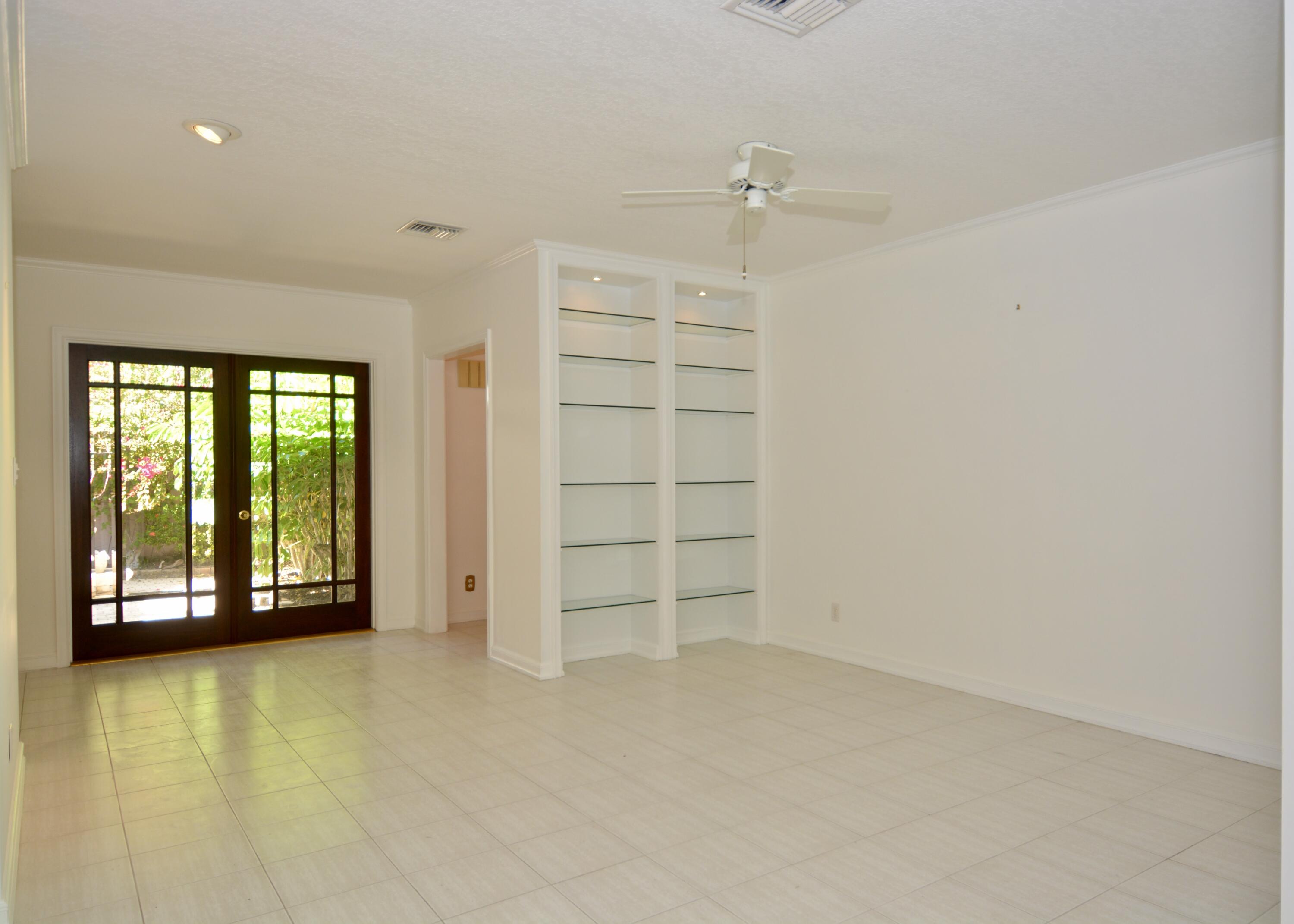 2584 Avenue Au Soleil