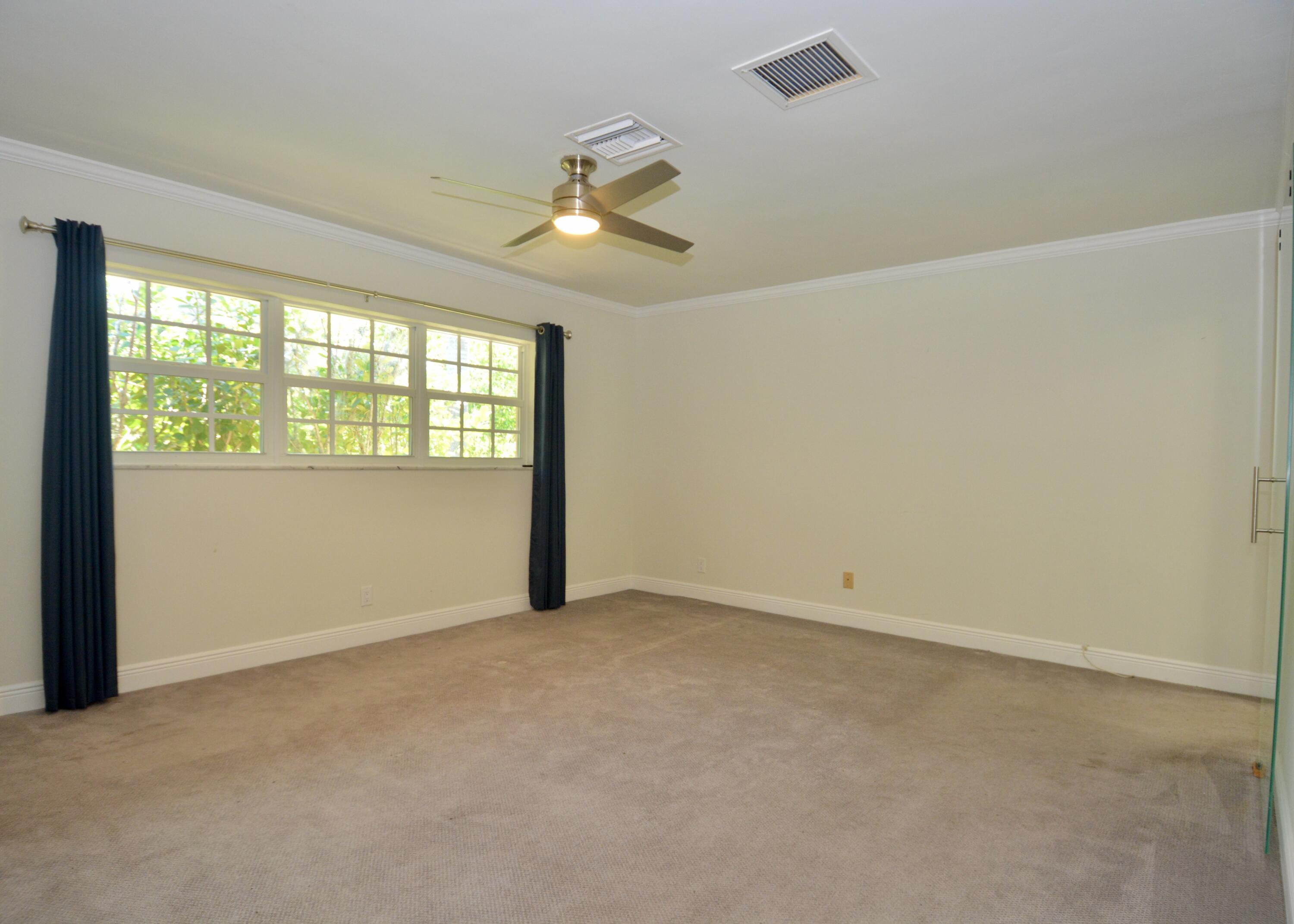 2584 Avenue Au Soleil