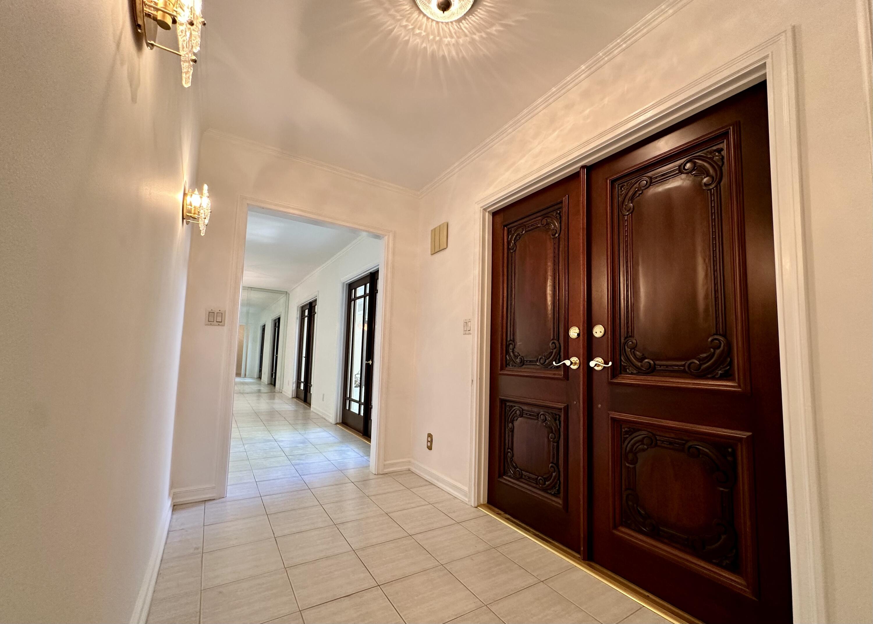 2584 Avenue Au Soleil