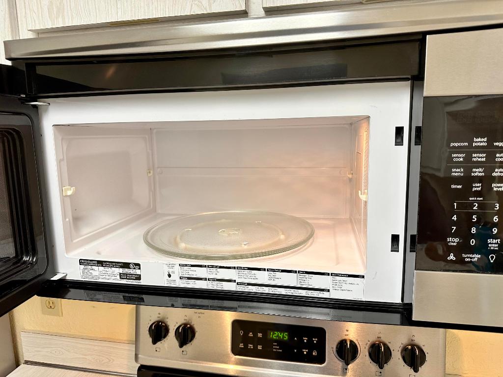 7076 Huntington Lane 102