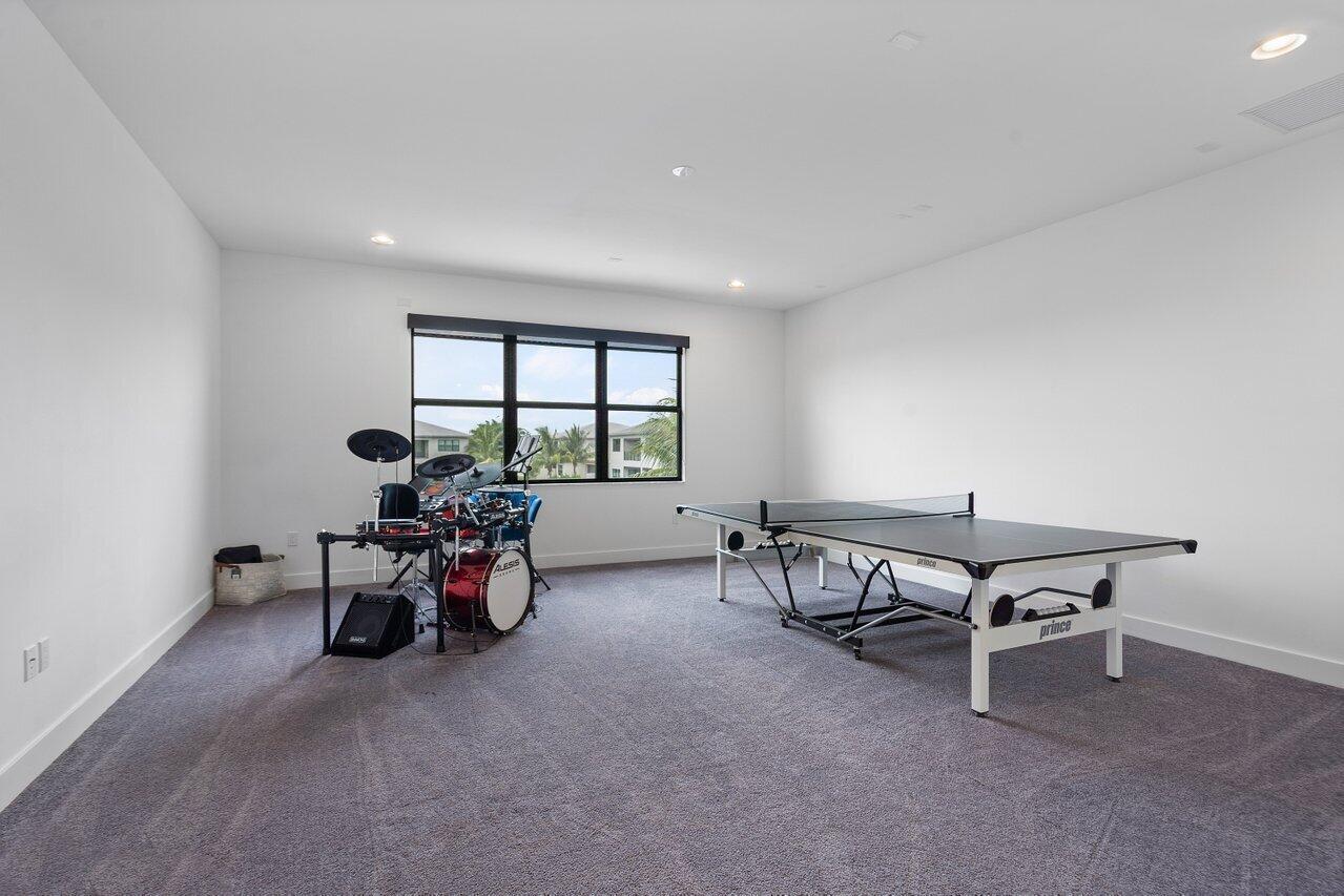 17166 Wandering Wave Avenue