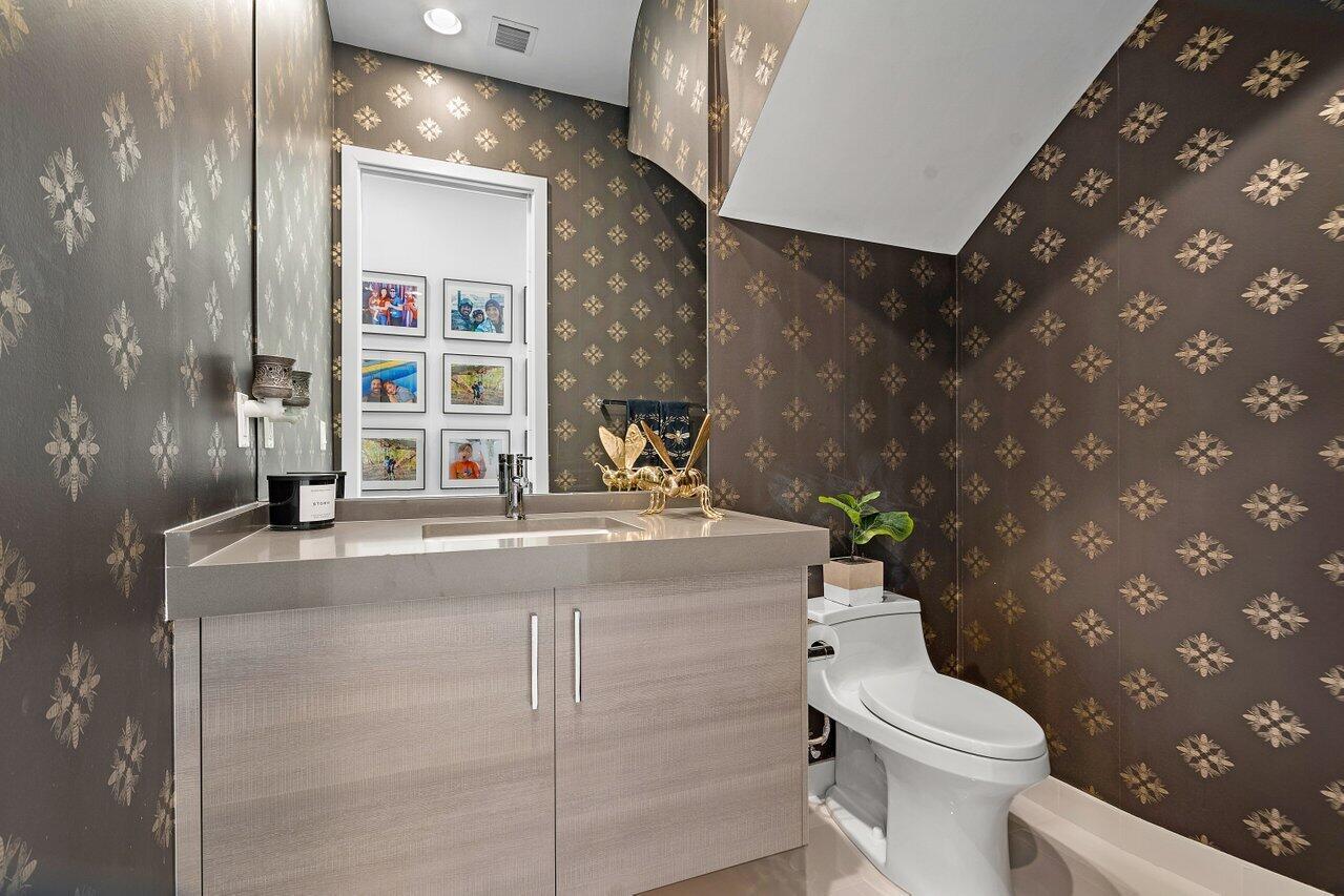 17166 Wandering Wave Avenue