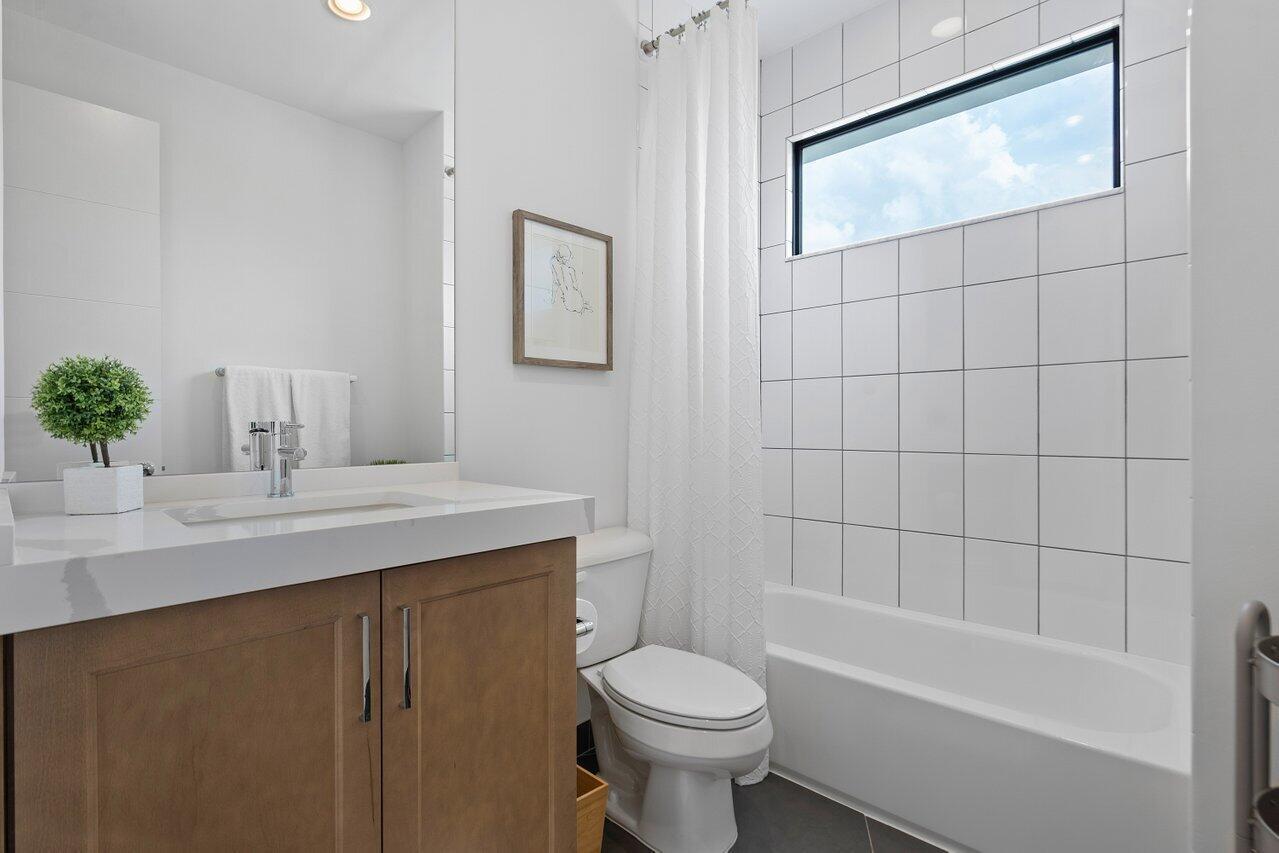 17166 Wandering Wave Avenue