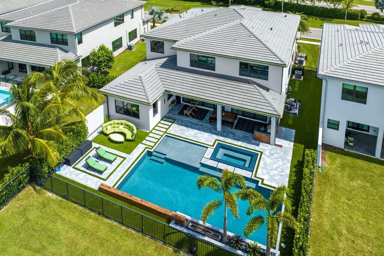 17166 Wandering Wave Avenue