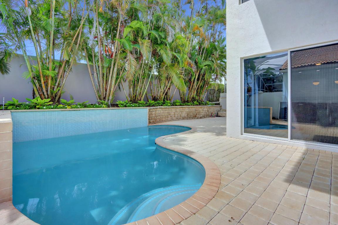 6515 NW 43rd Terrace