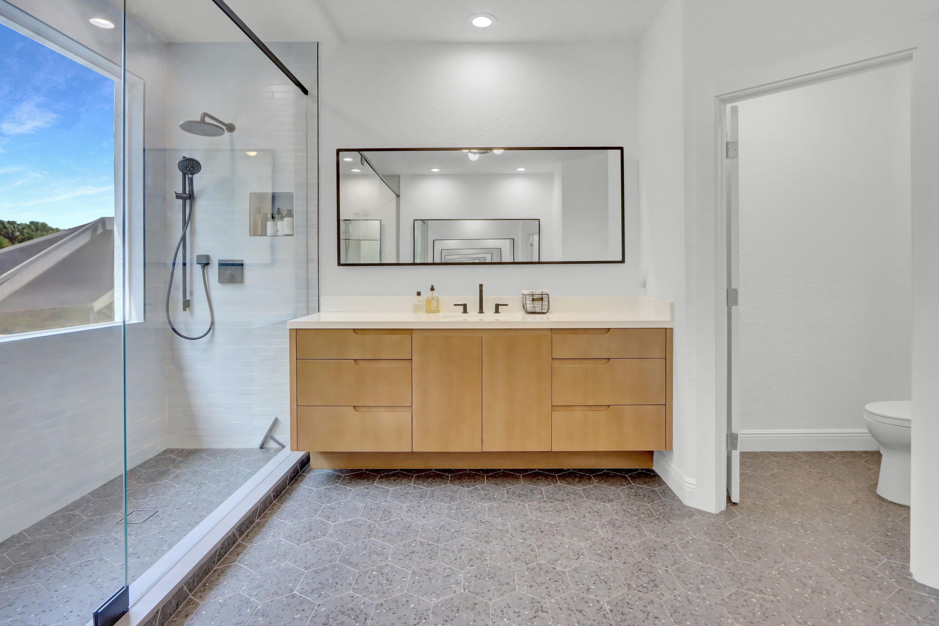 6515 NW 43rd Terrace