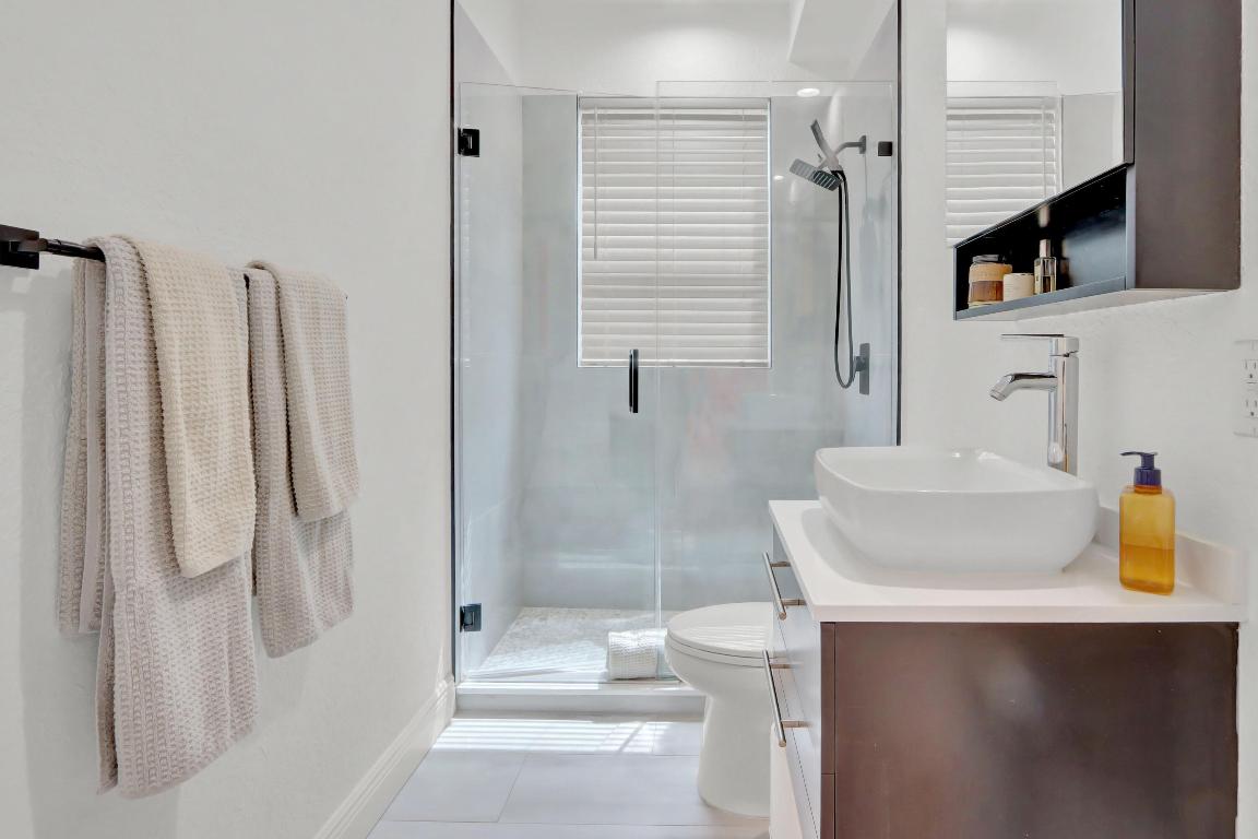 6515 NW 43rd Terrace