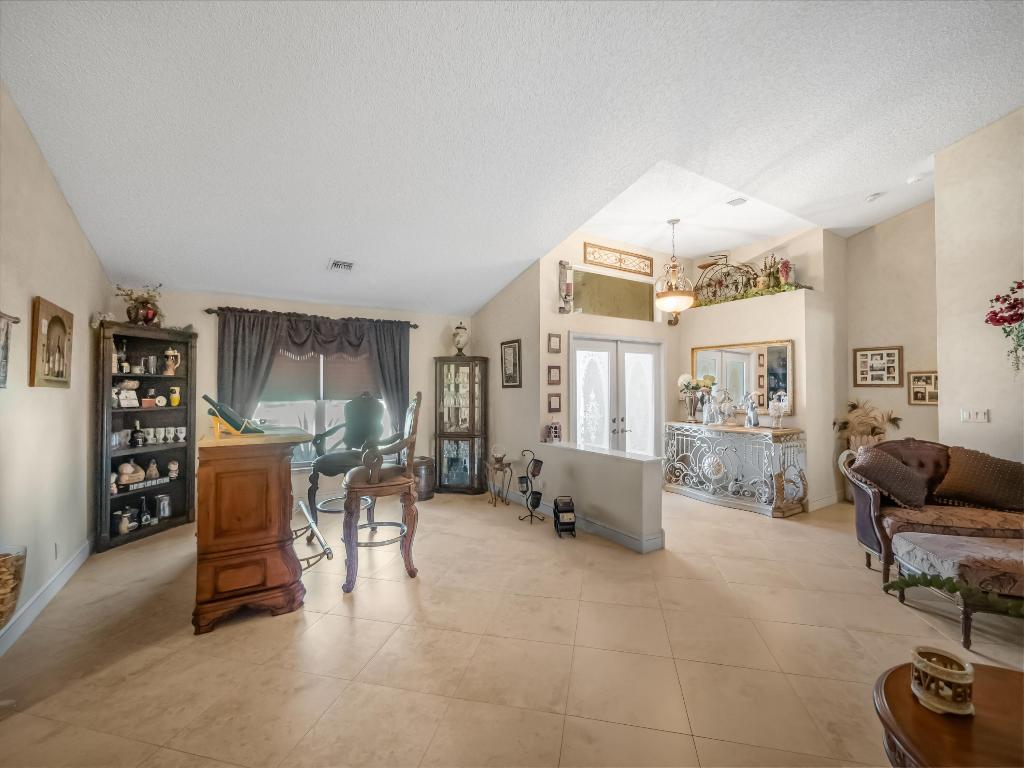 5864 Wedgewood Village Circle