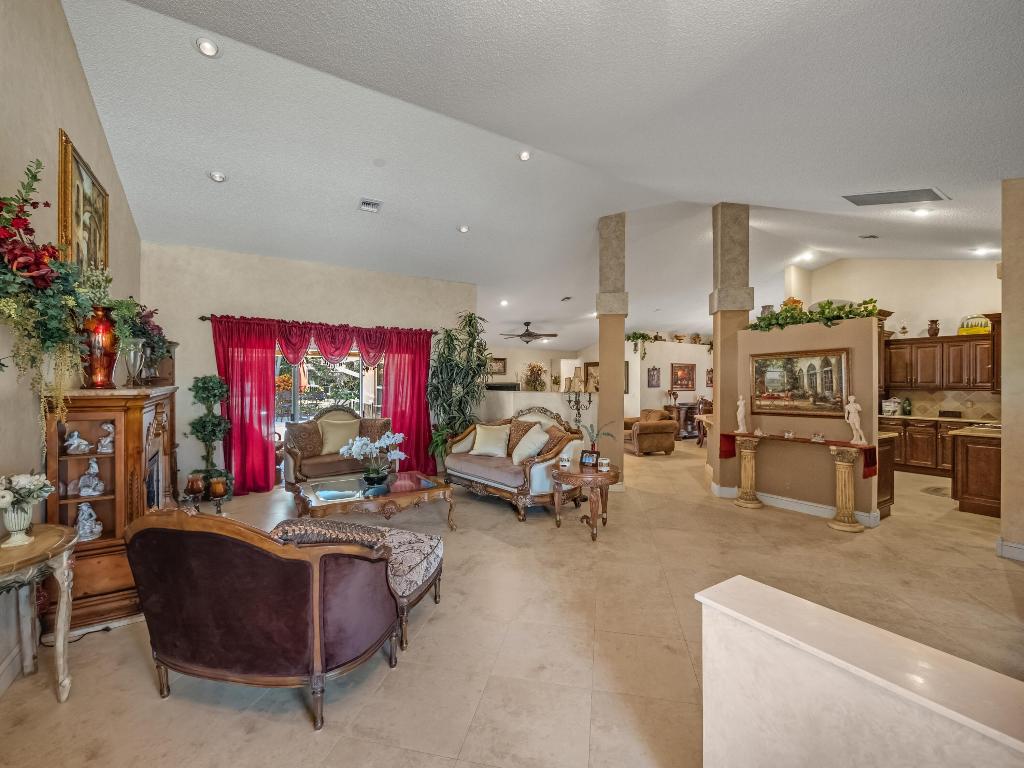5864 Wedgewood Village Circle