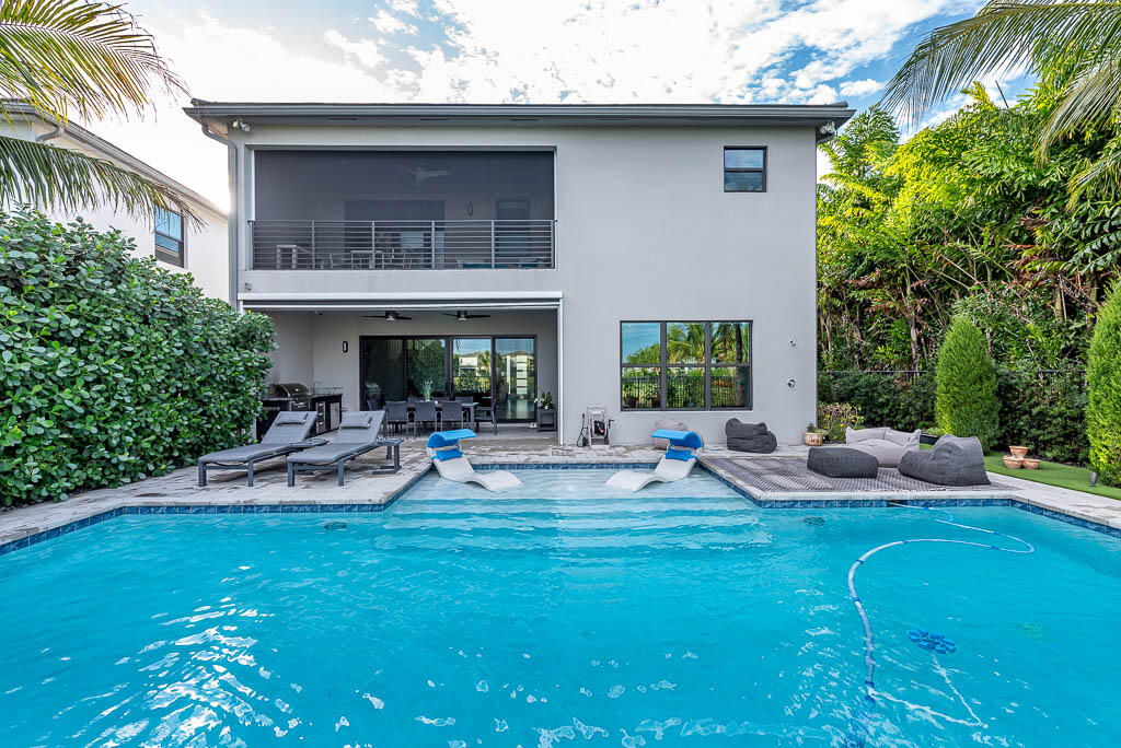 17230 Windy Pointe Lane