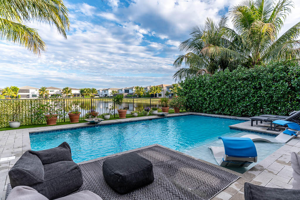 17230 Windy Pointe Lane