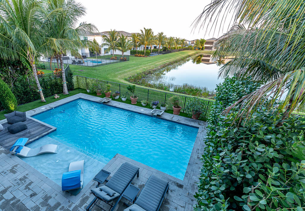 17230 Windy Pointe Lane