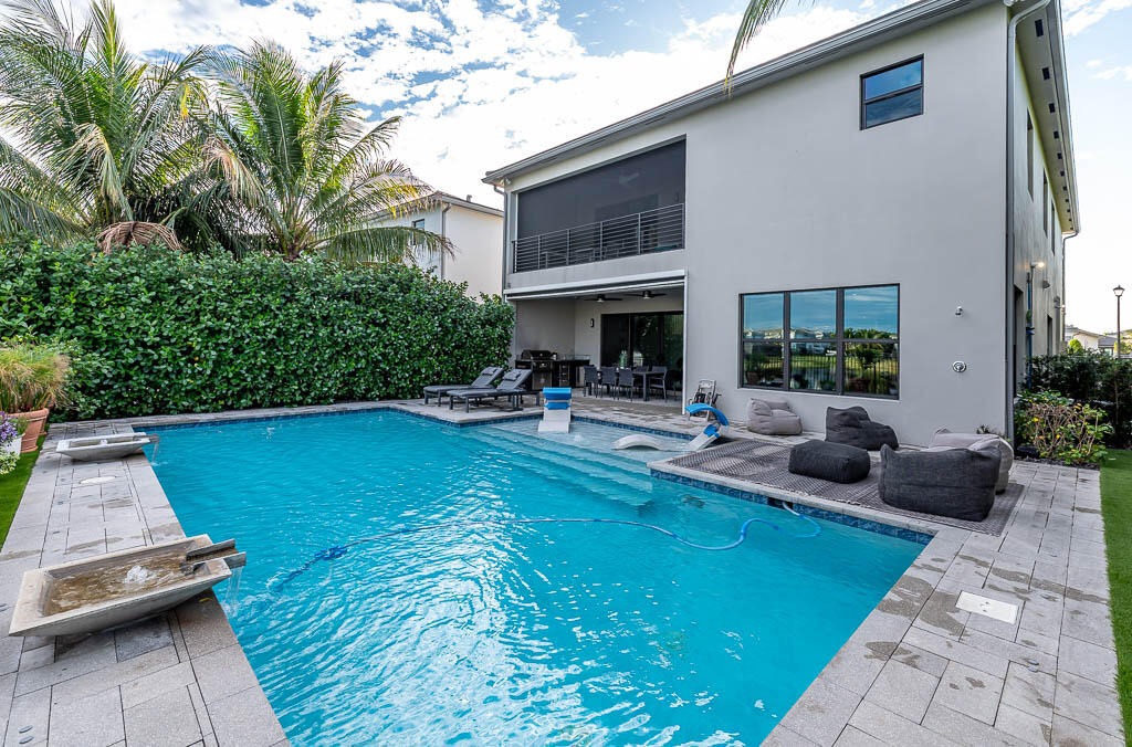 17230 Windy Pointe Lane