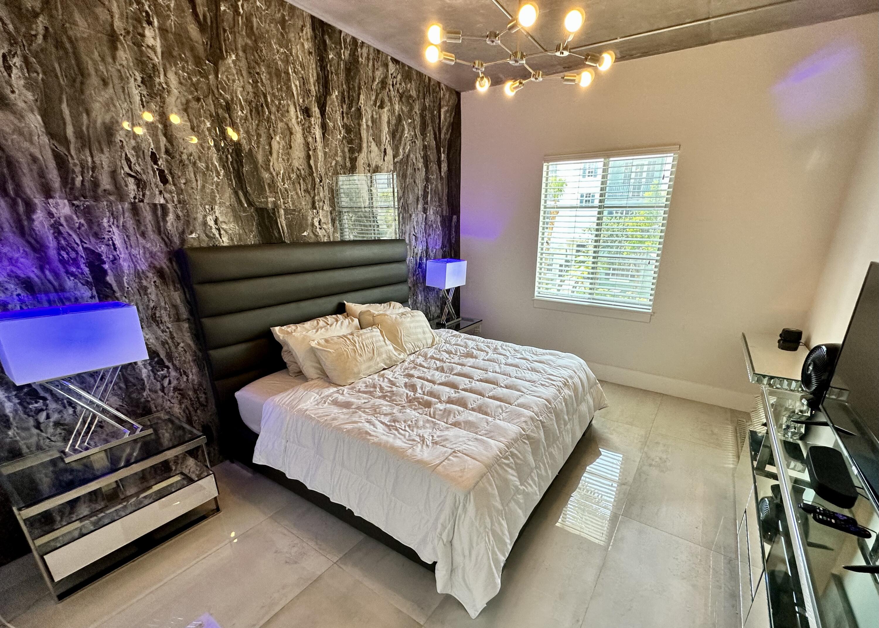 335 SE 6th Avenue 210