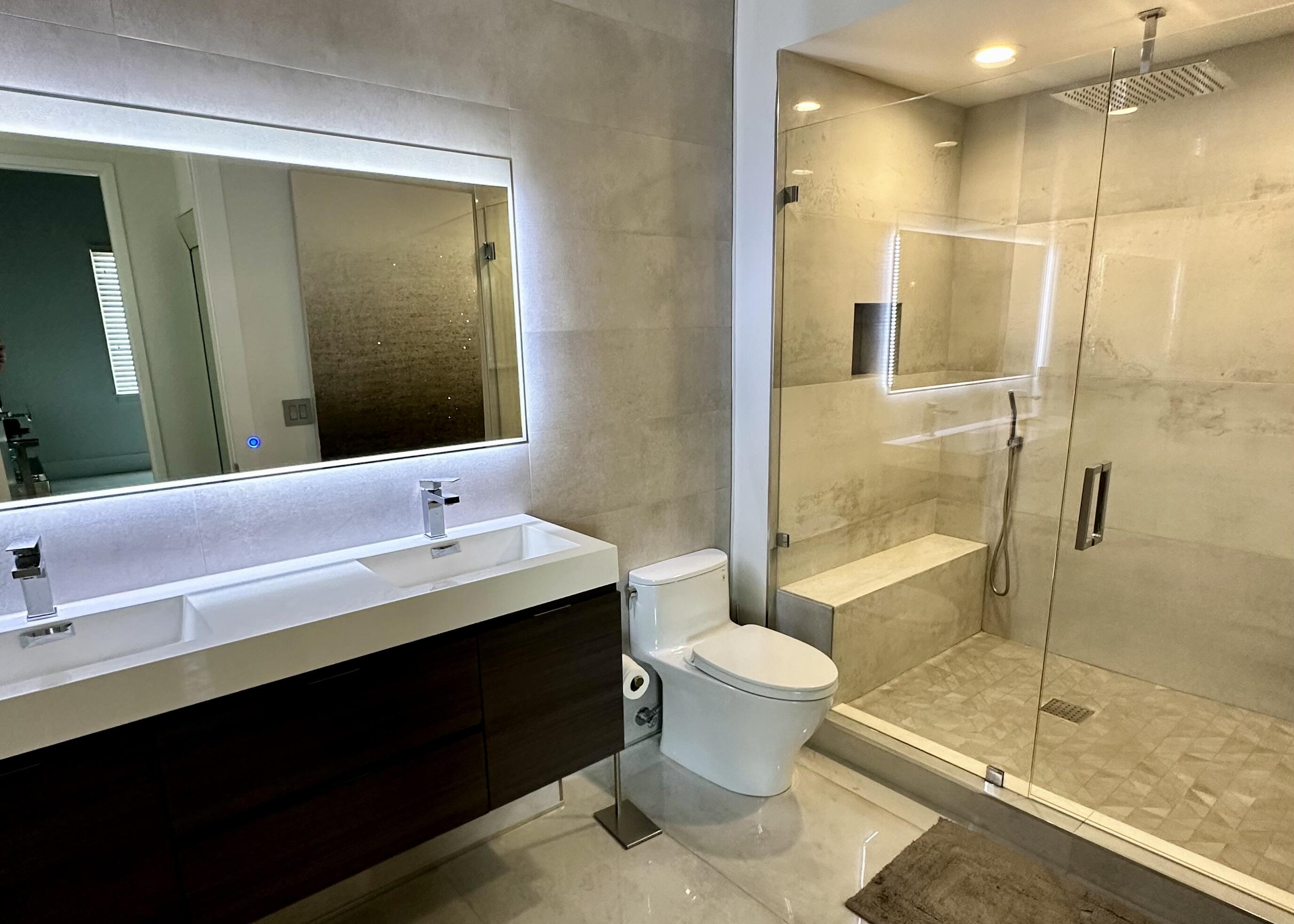 335 SE 6th Avenue 210