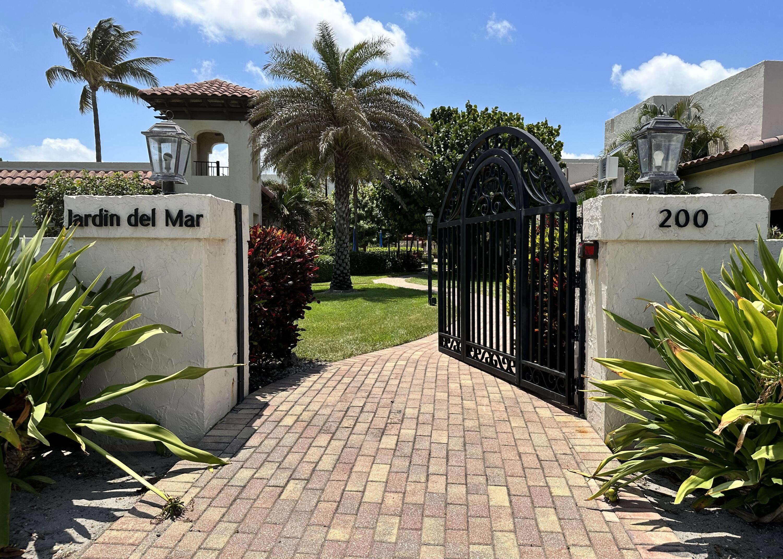 200 S Ocean Boulevard B-124