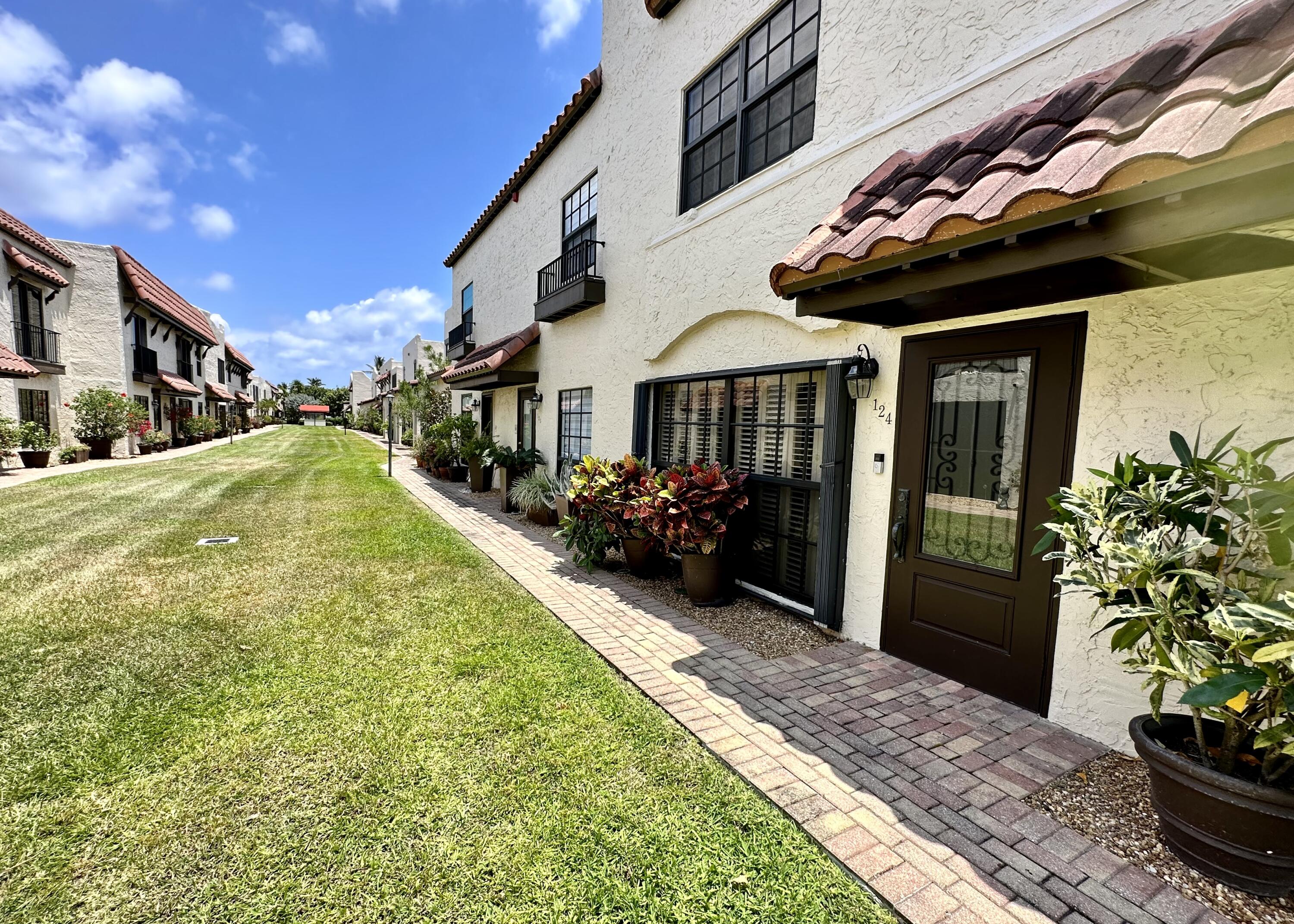 200 S Ocean Boulevard B-124