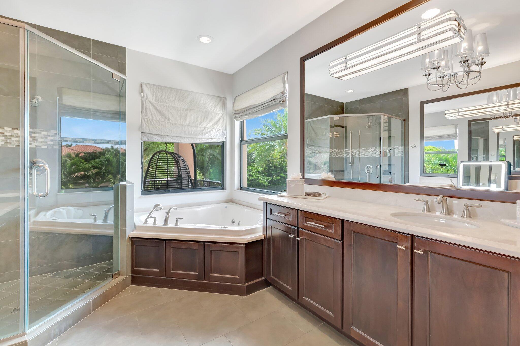 8301 Hawks Gully Avenue