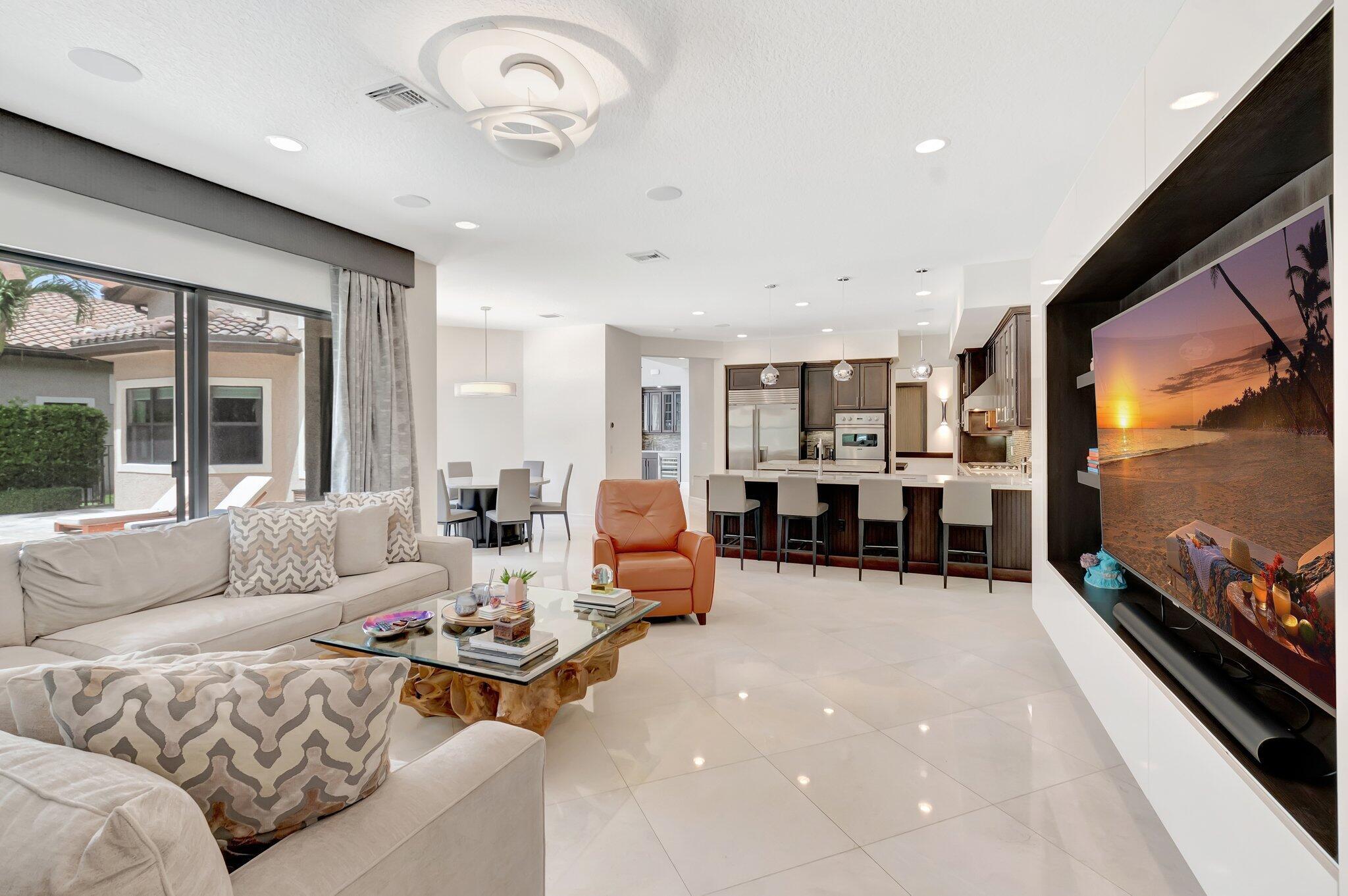 8301 Hawks Gully Avenue