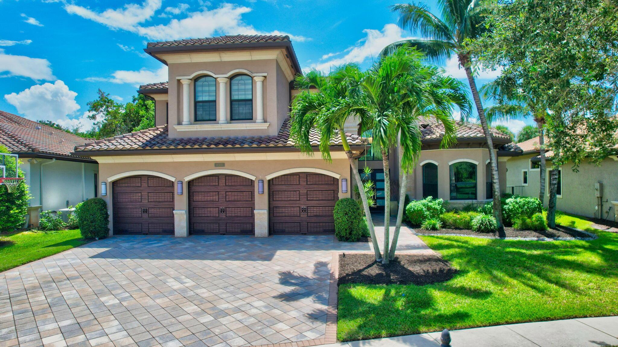 8301 Hawks Gully Avenue