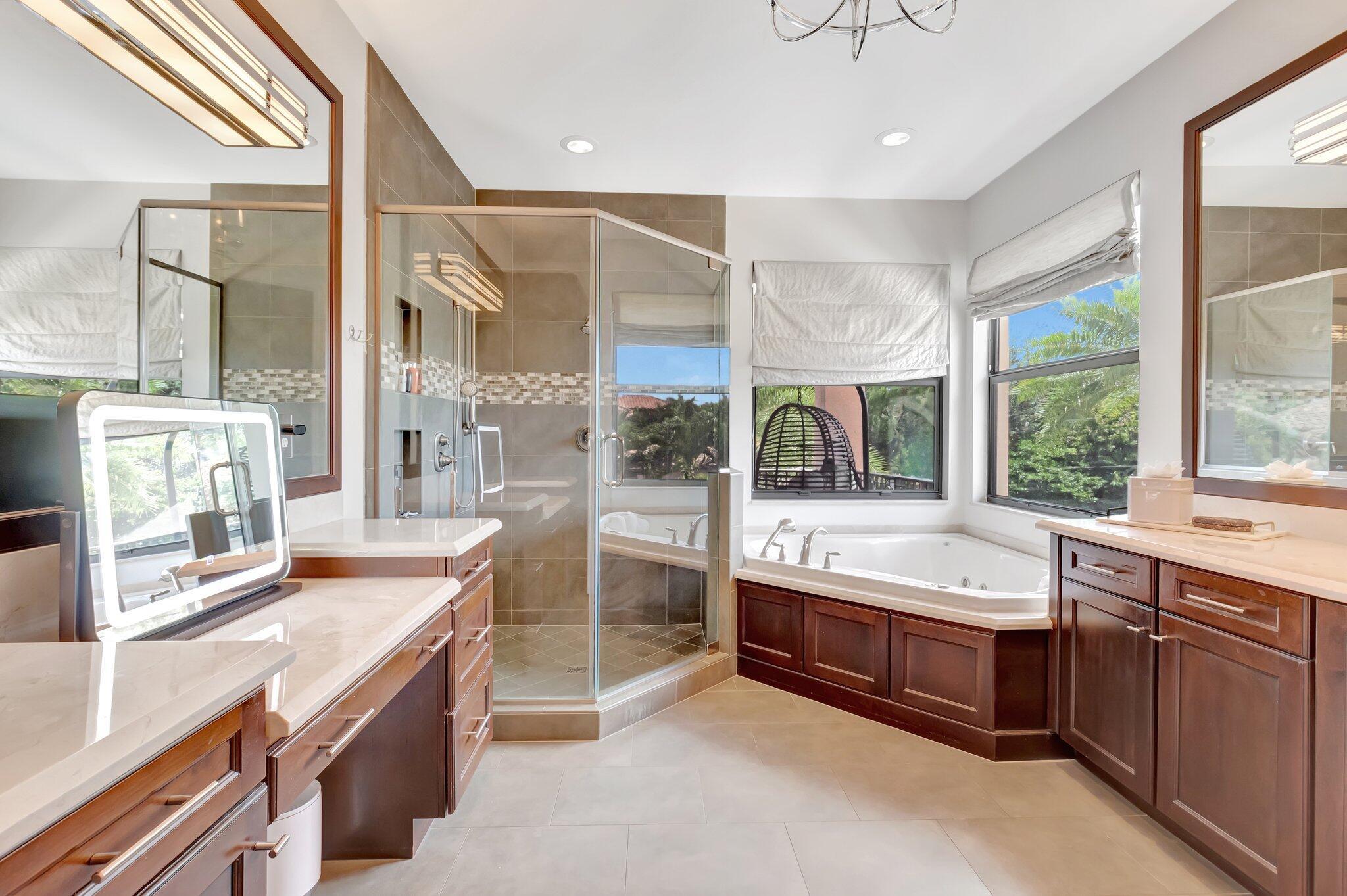 8301 Hawks Gully Avenue