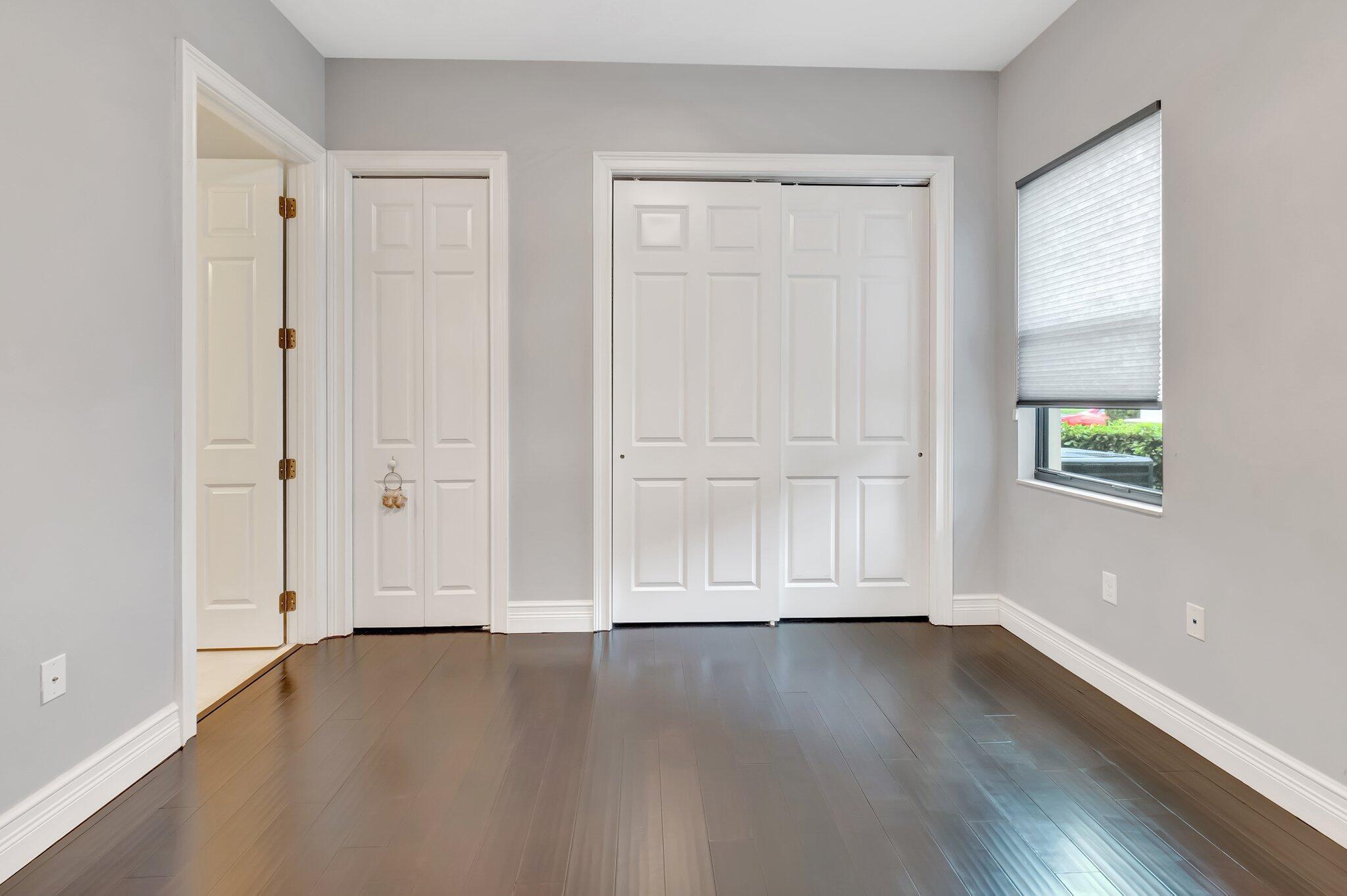 8301 Hawks Gully Avenue