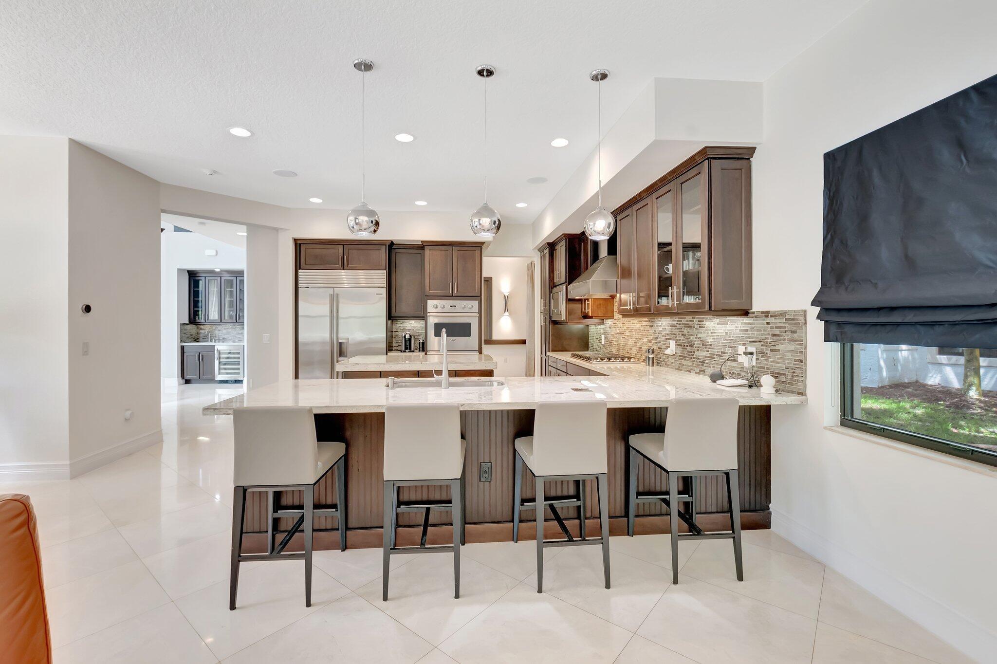 8301 Hawks Gully Avenue