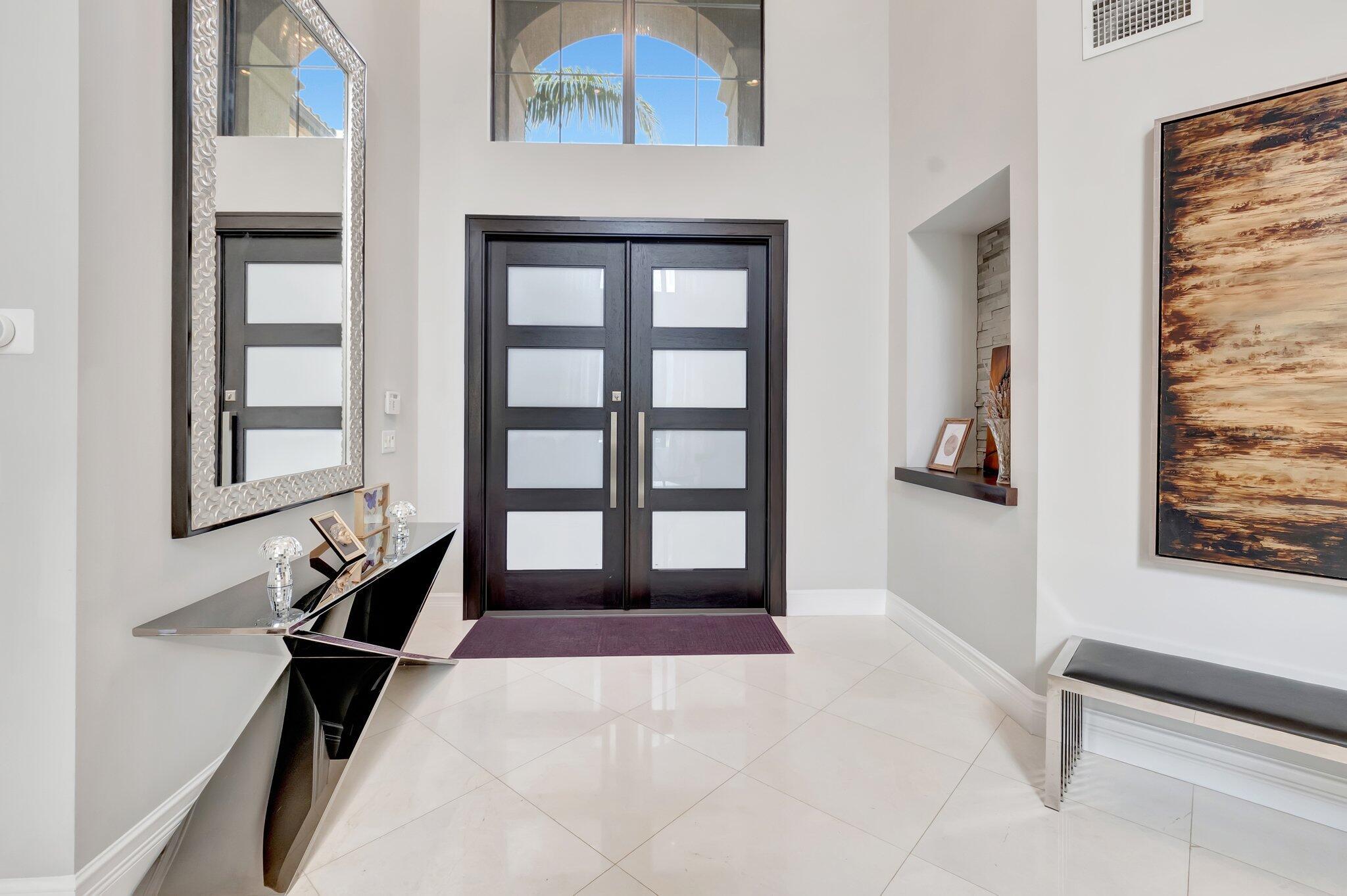 8301 Hawks Gully Avenue