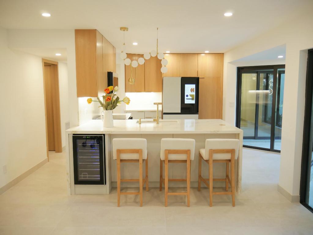 5630 Coach House Circle D