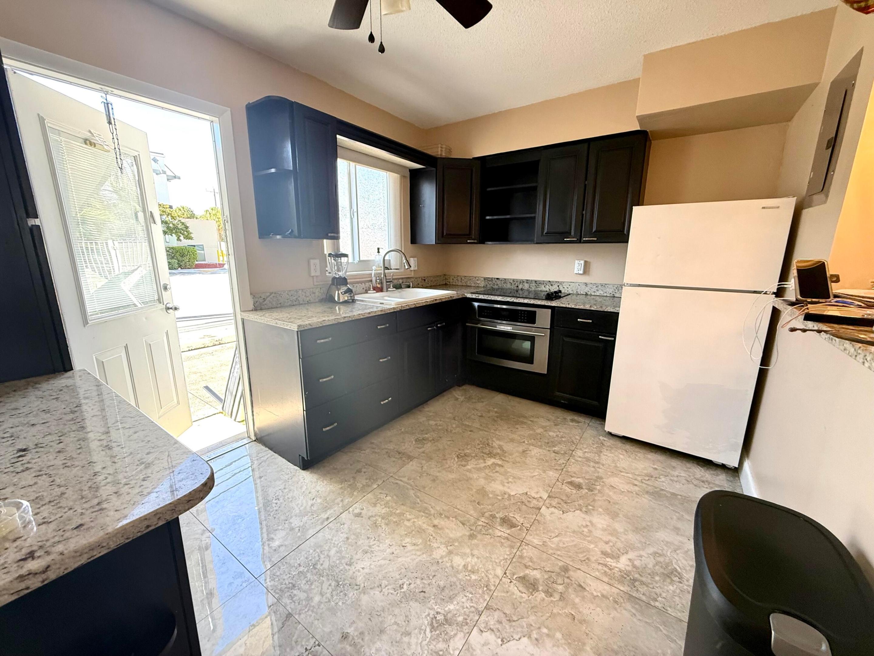 2601 NE 1st Street 3