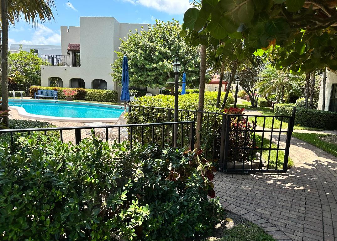 200 S Ocean Boulevard B-124