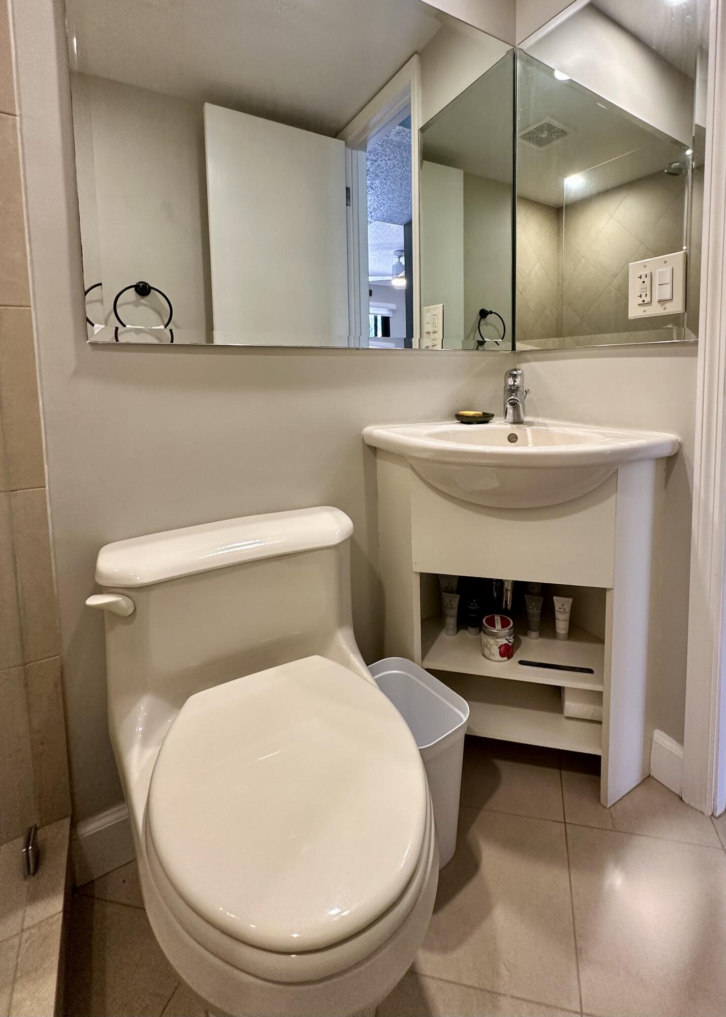 200 S Ocean Boulevard B-124