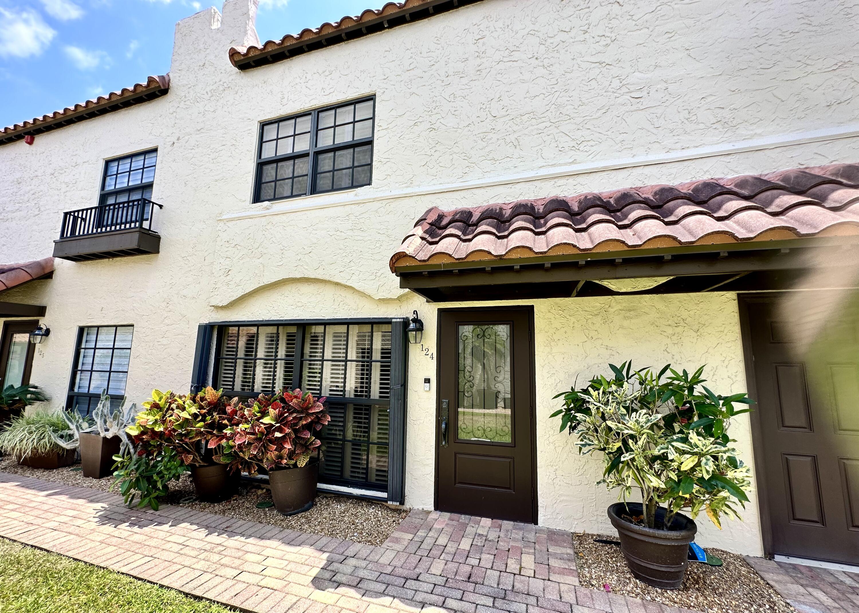 200 S Ocean Boulevard B-124