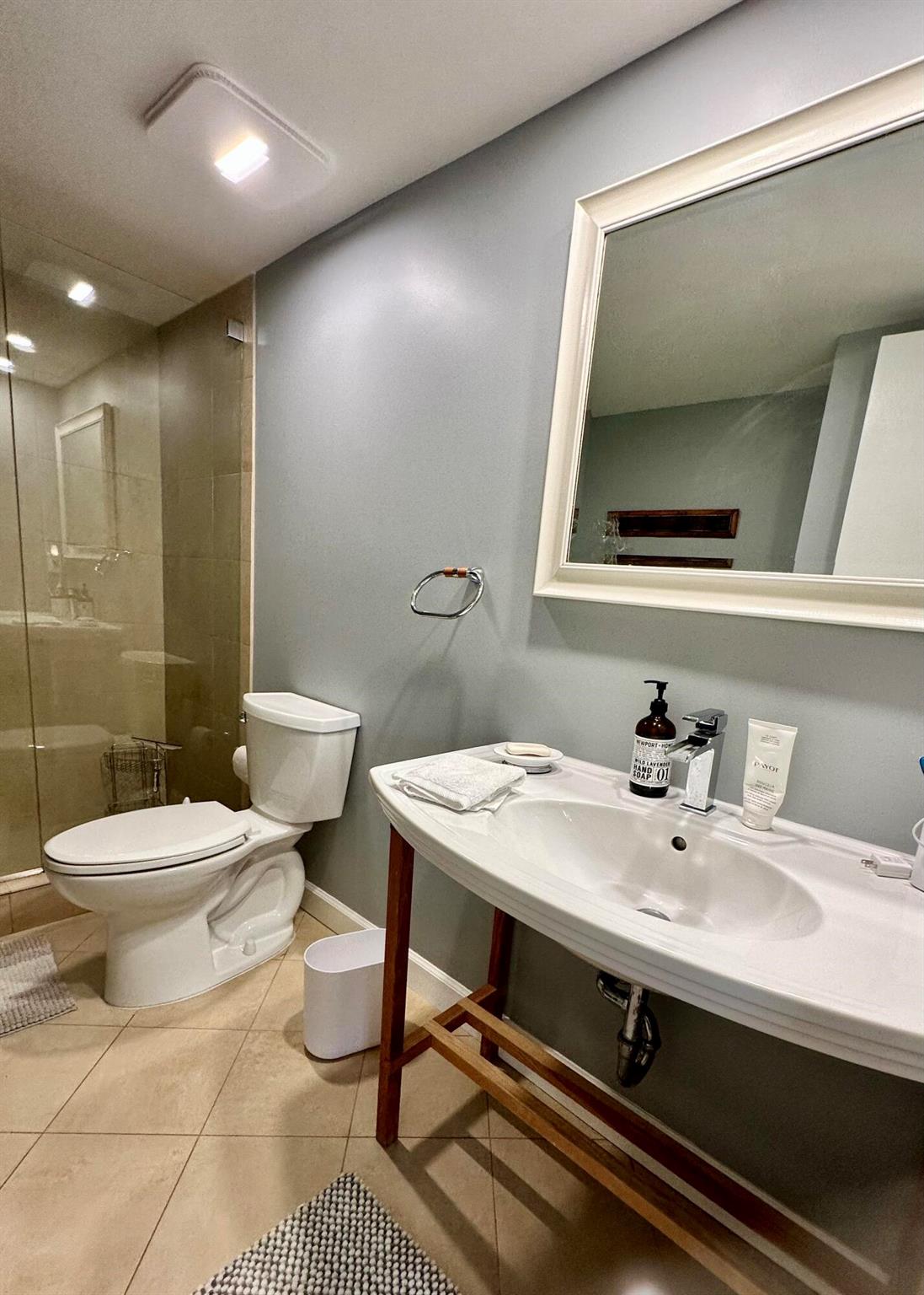 200 S Ocean Boulevard B-124