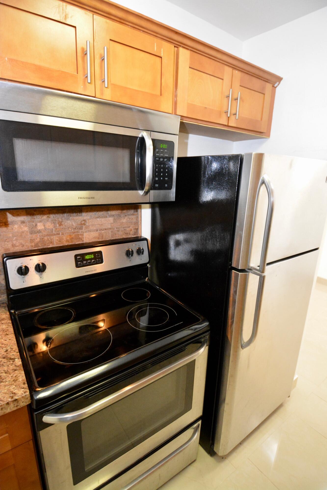 2000 NE 51st Court 103