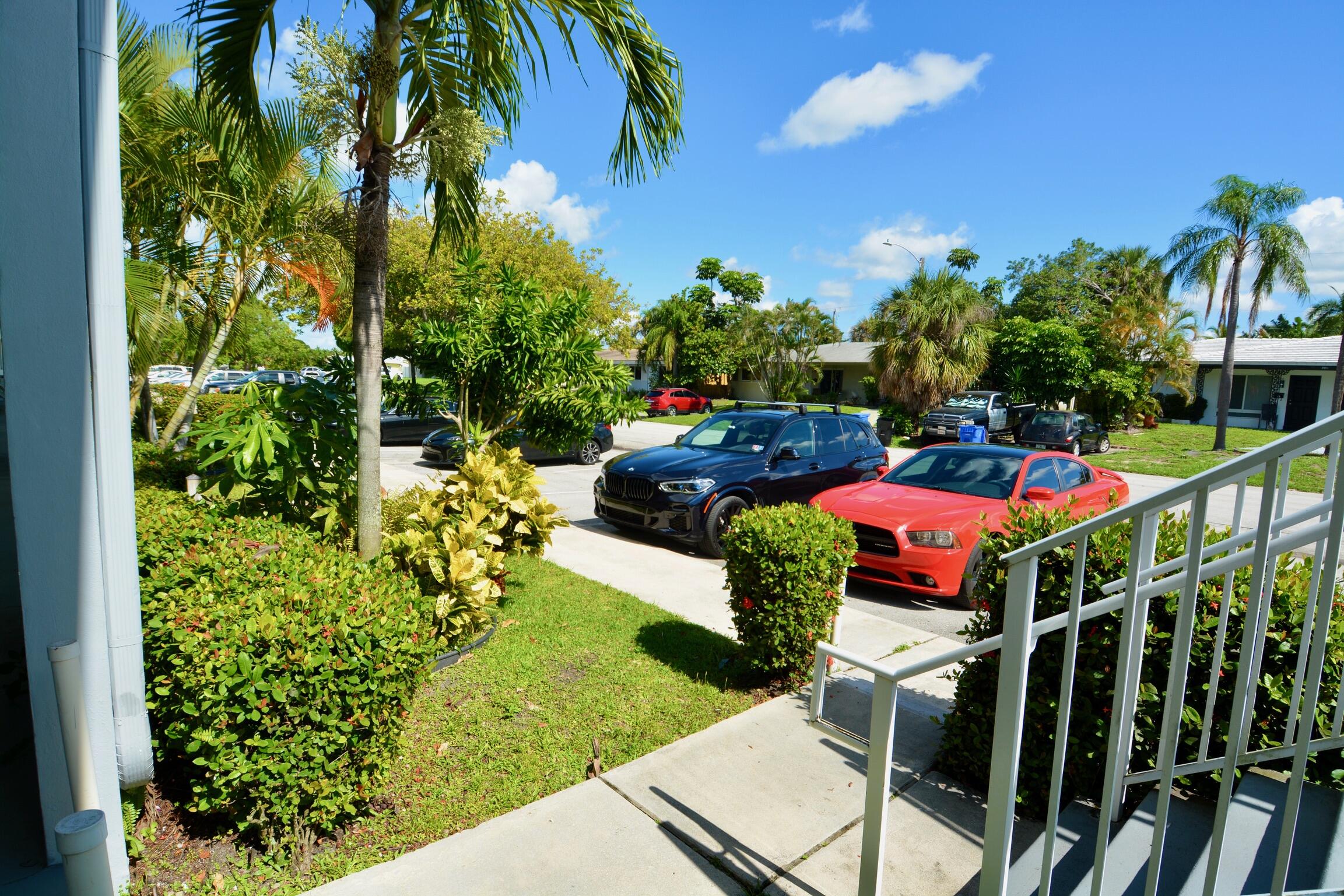2000 NE 51st Court 103