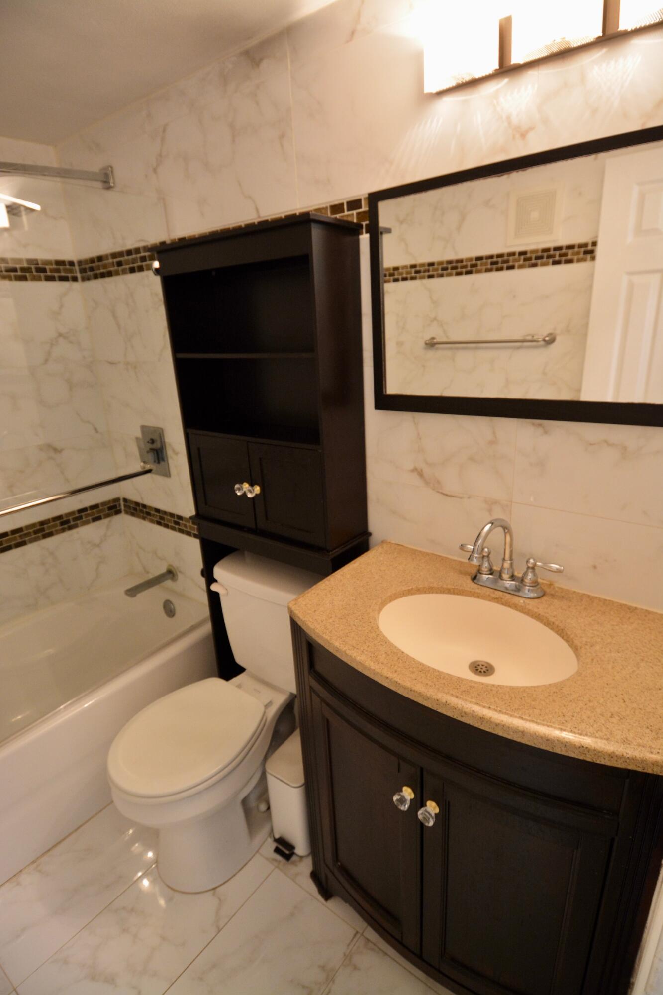 2000 NE 51st Court 103