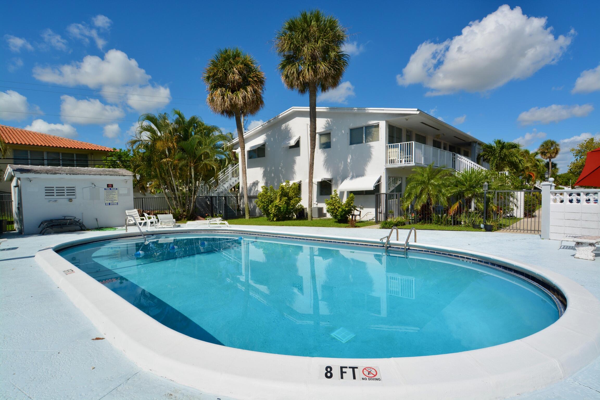 2000 NE 51st Court 103