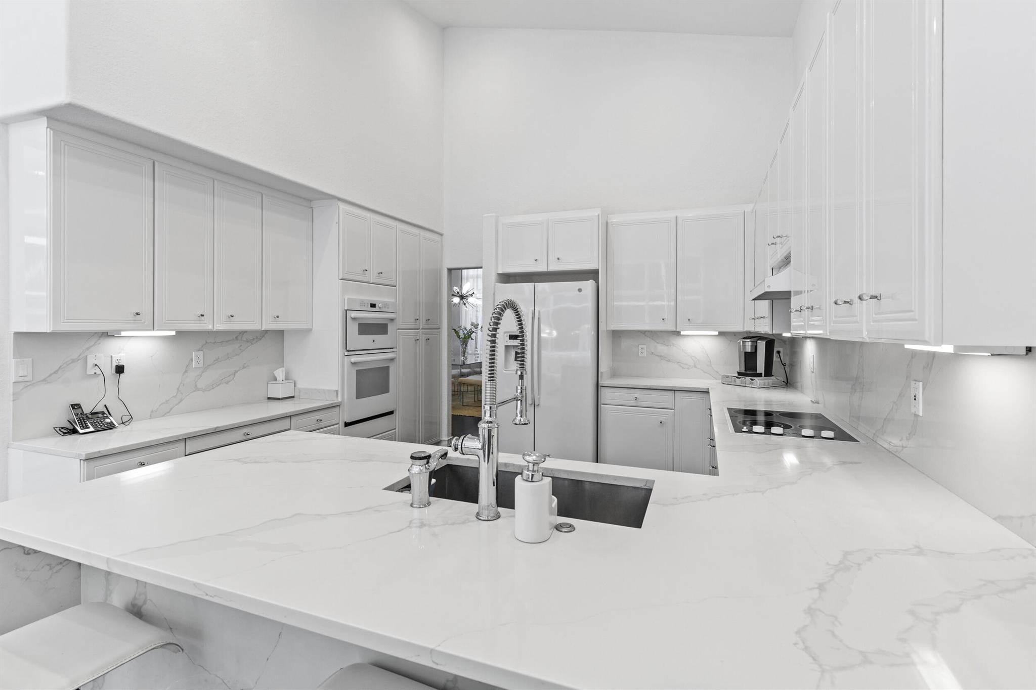 10402 Stonebridge Boulevard