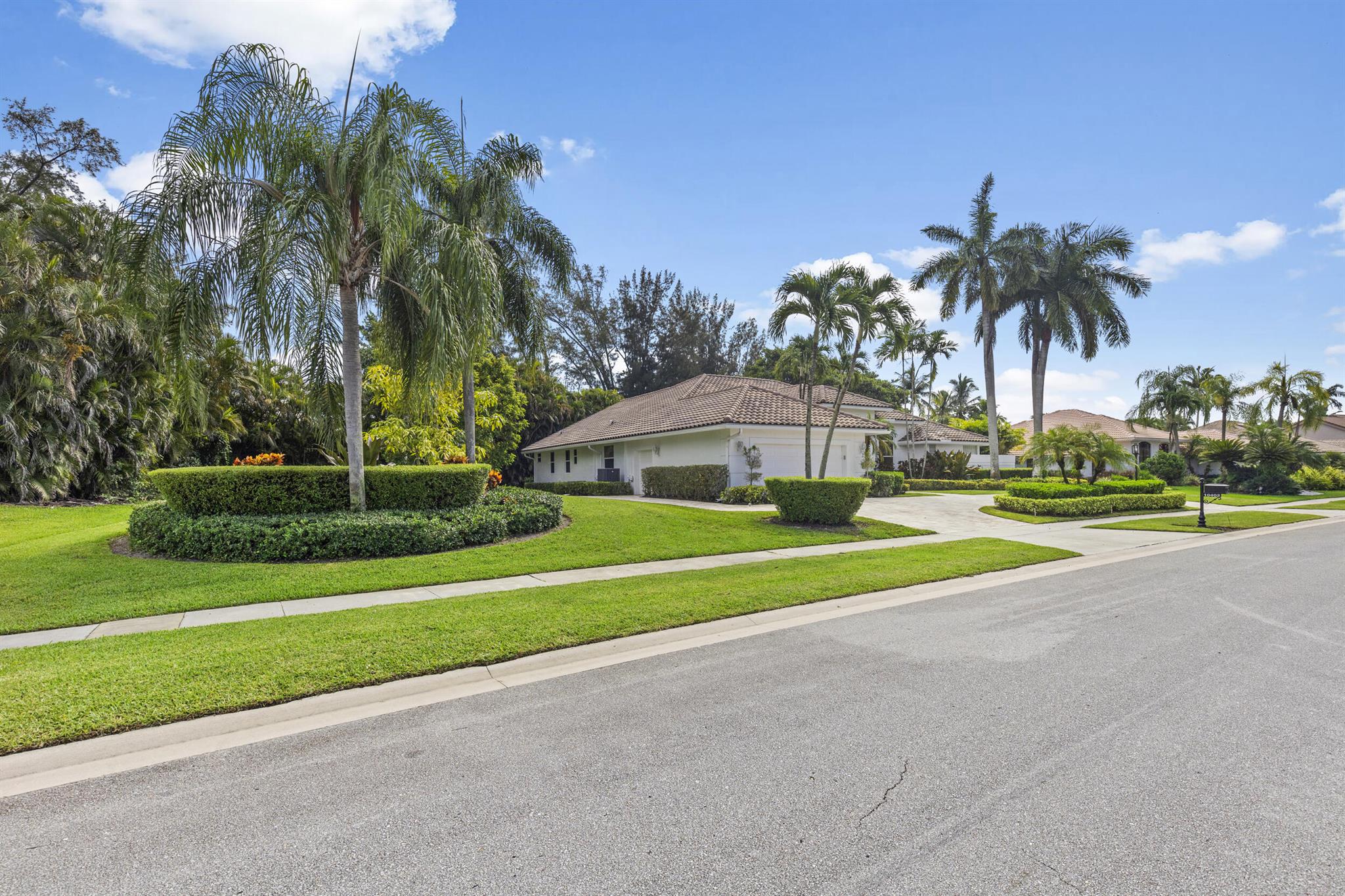 10402 Stonebridge Boulevard