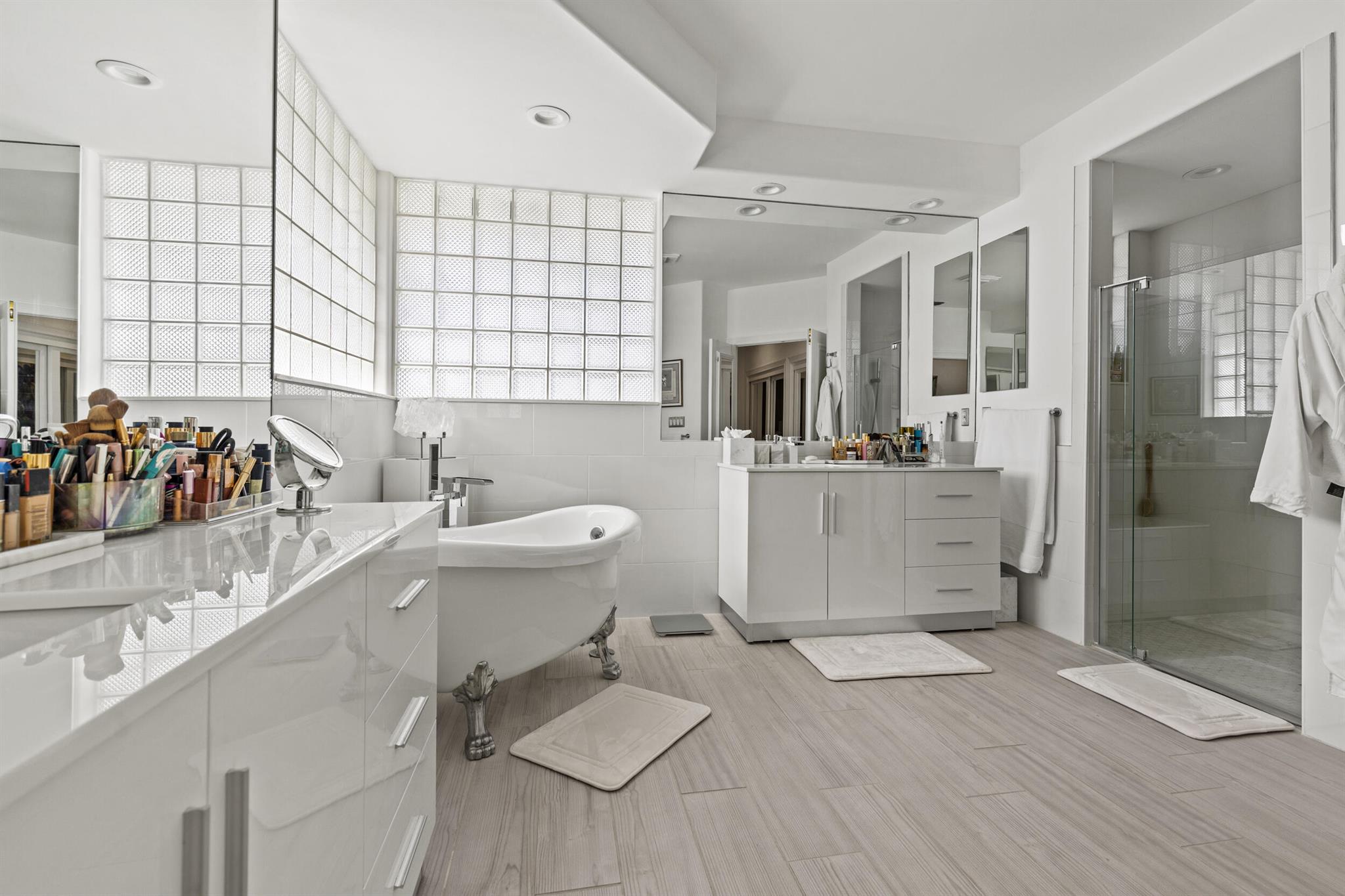 10402 Stonebridge Boulevard