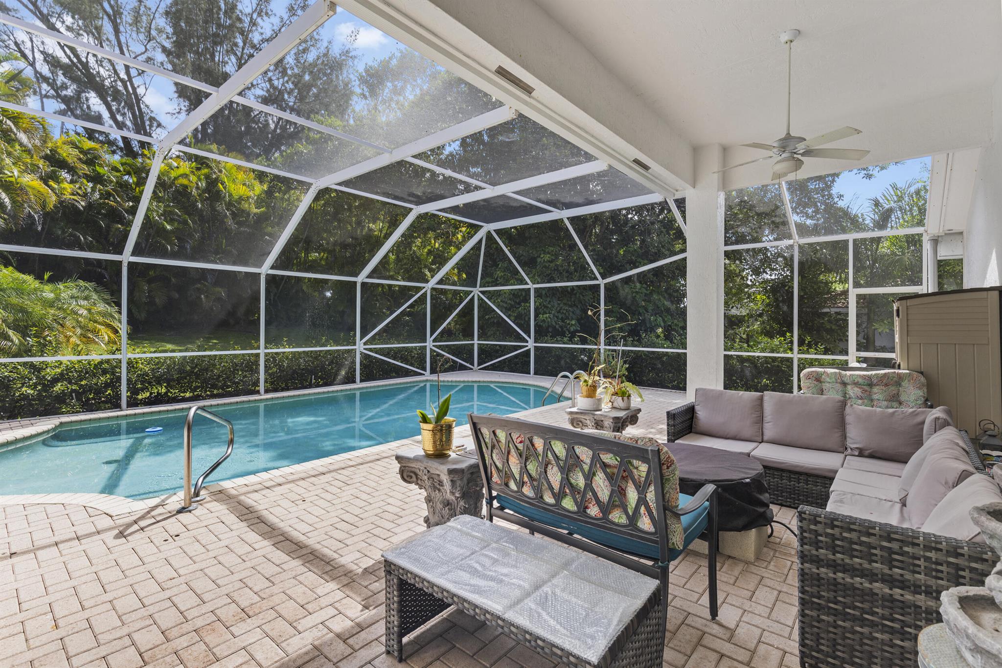 10402 Stonebridge Boulevard