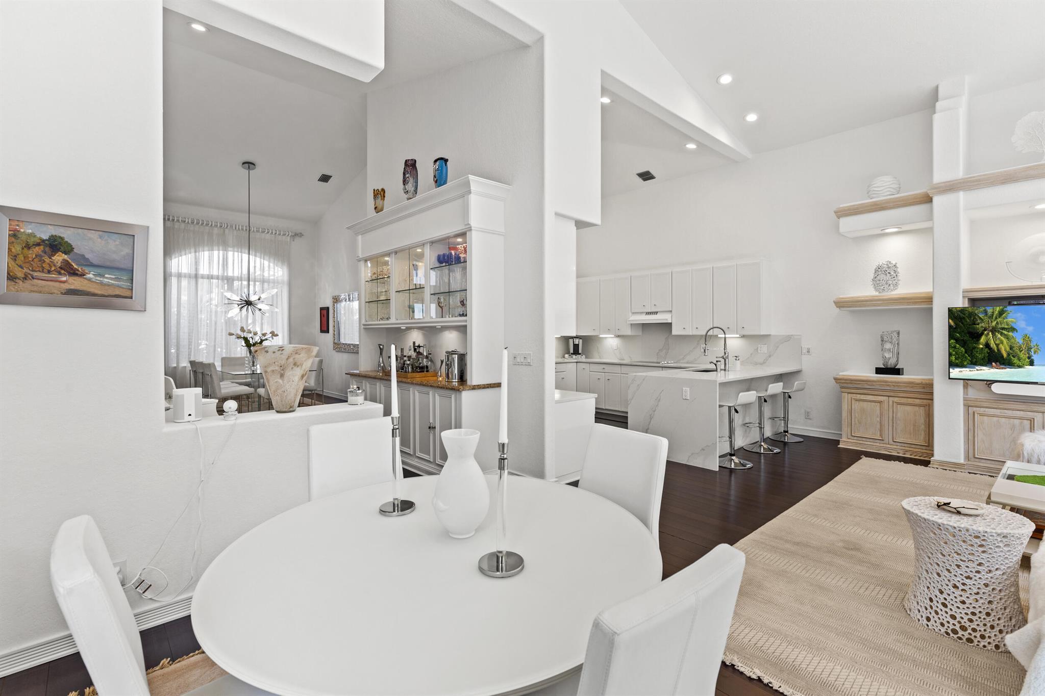 10402 Stonebridge Boulevard