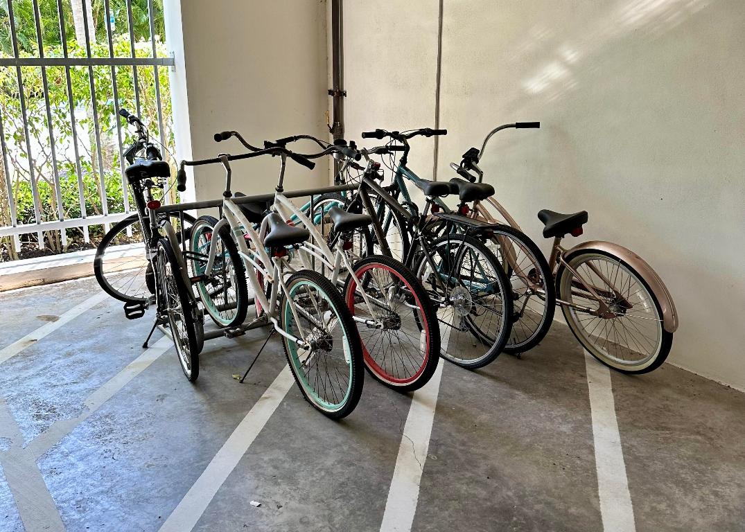 335 SE 6th Avenue 210