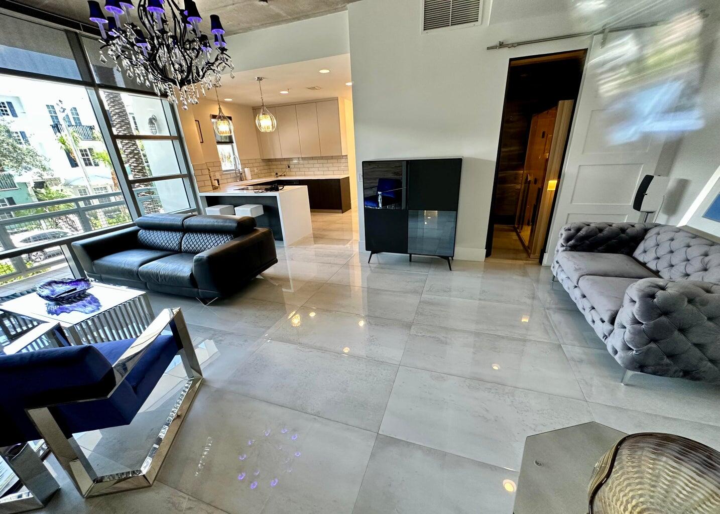 335 SE 6th Avenue 210