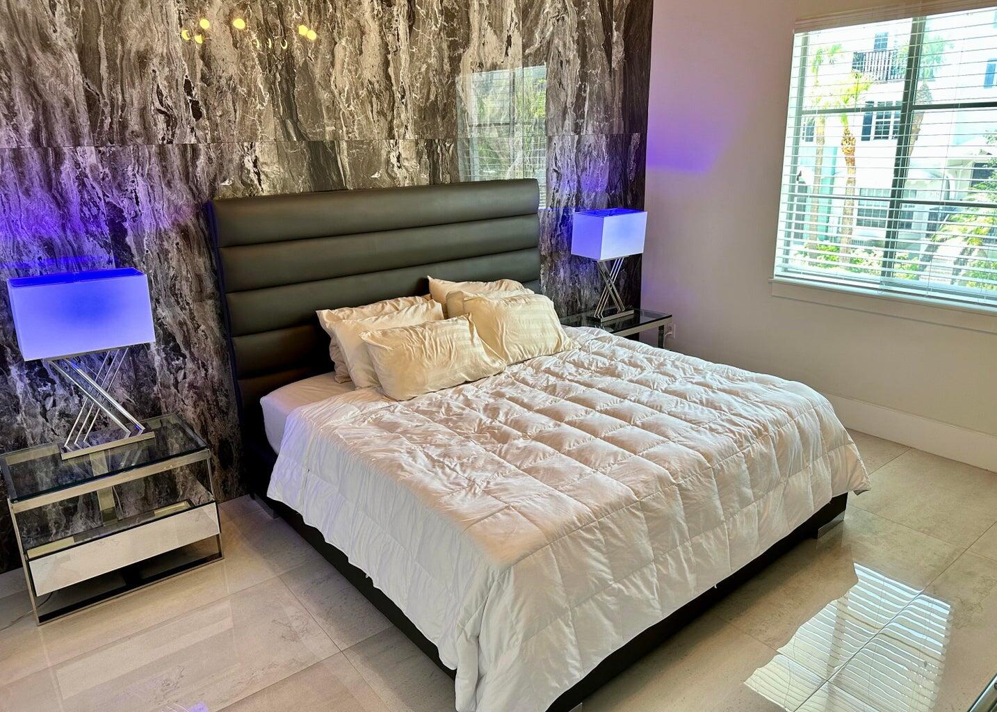 335 SE 6th Avenue 210