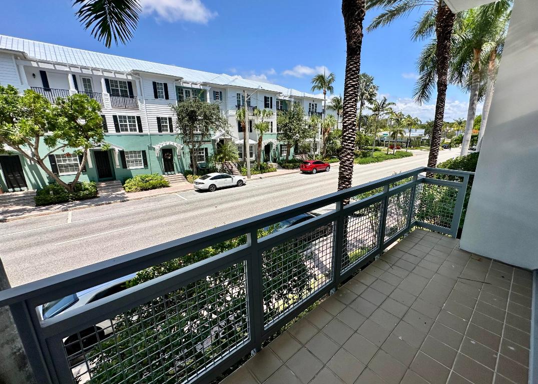 335 SE 6th Avenue 210