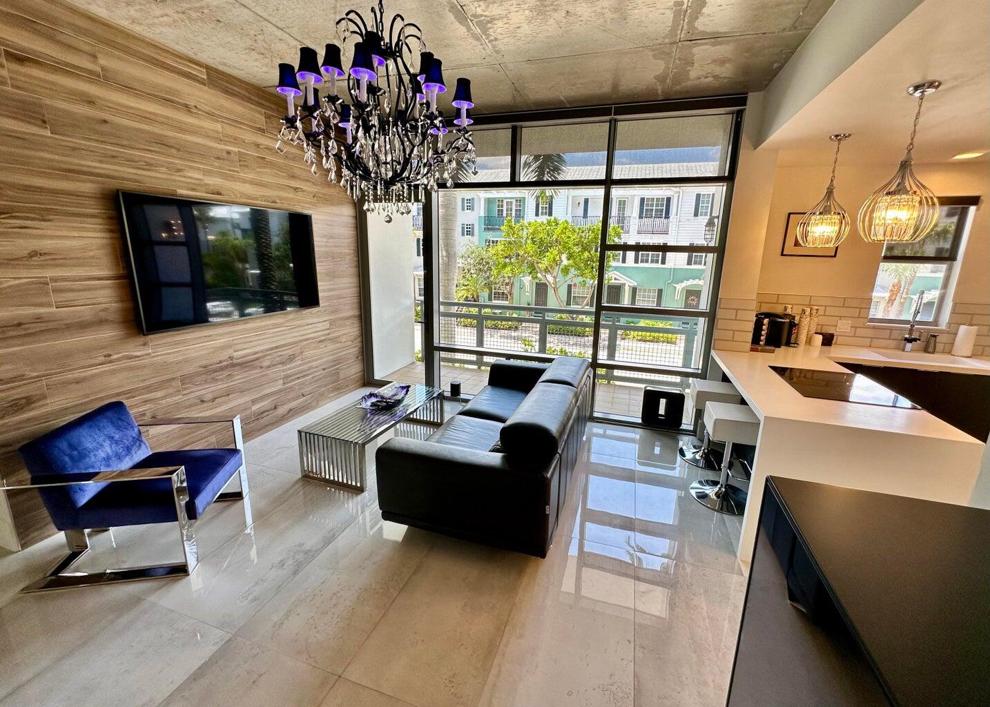 335 SE 6th Avenue 210