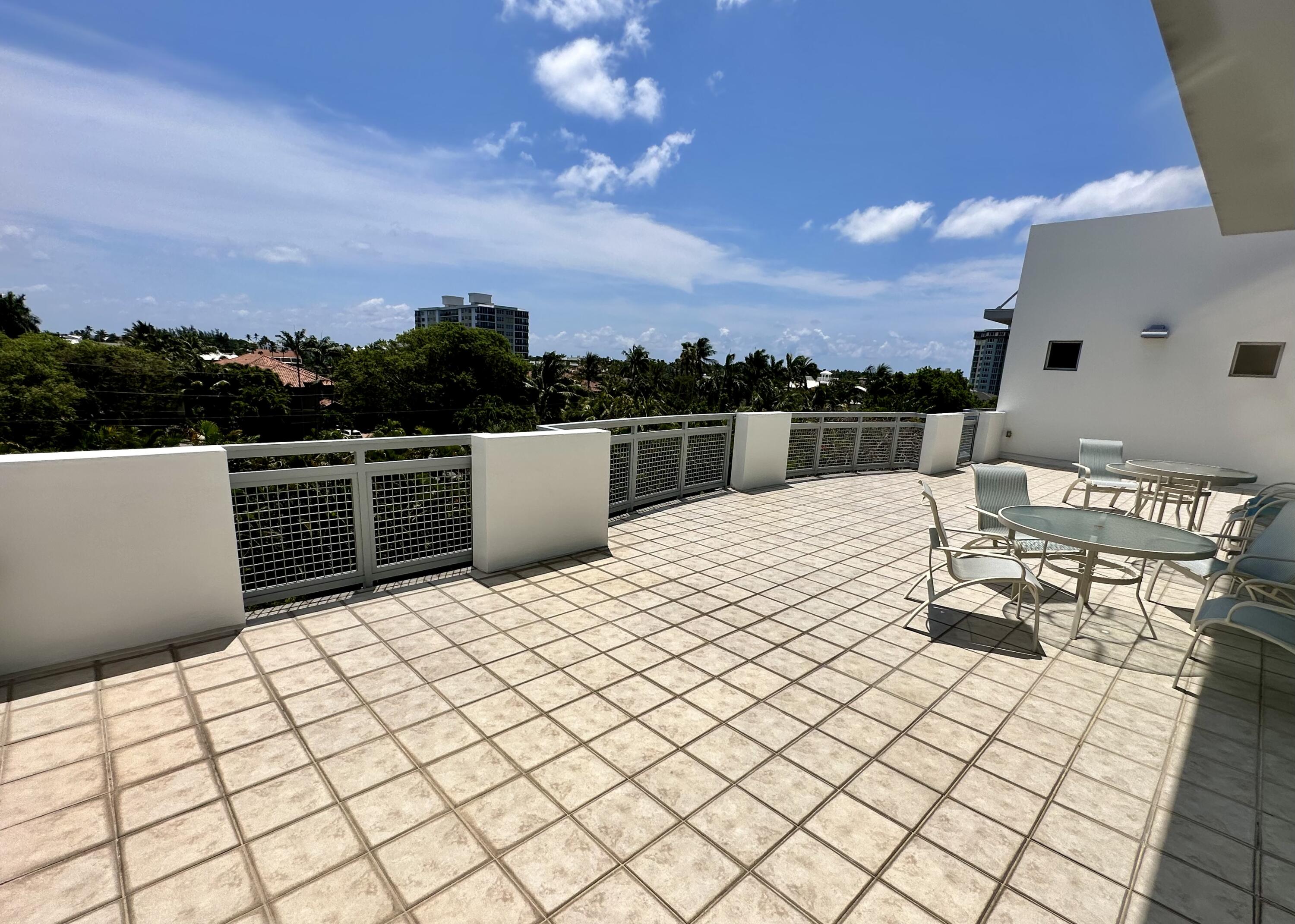 335 SE 6th Avenue 210
